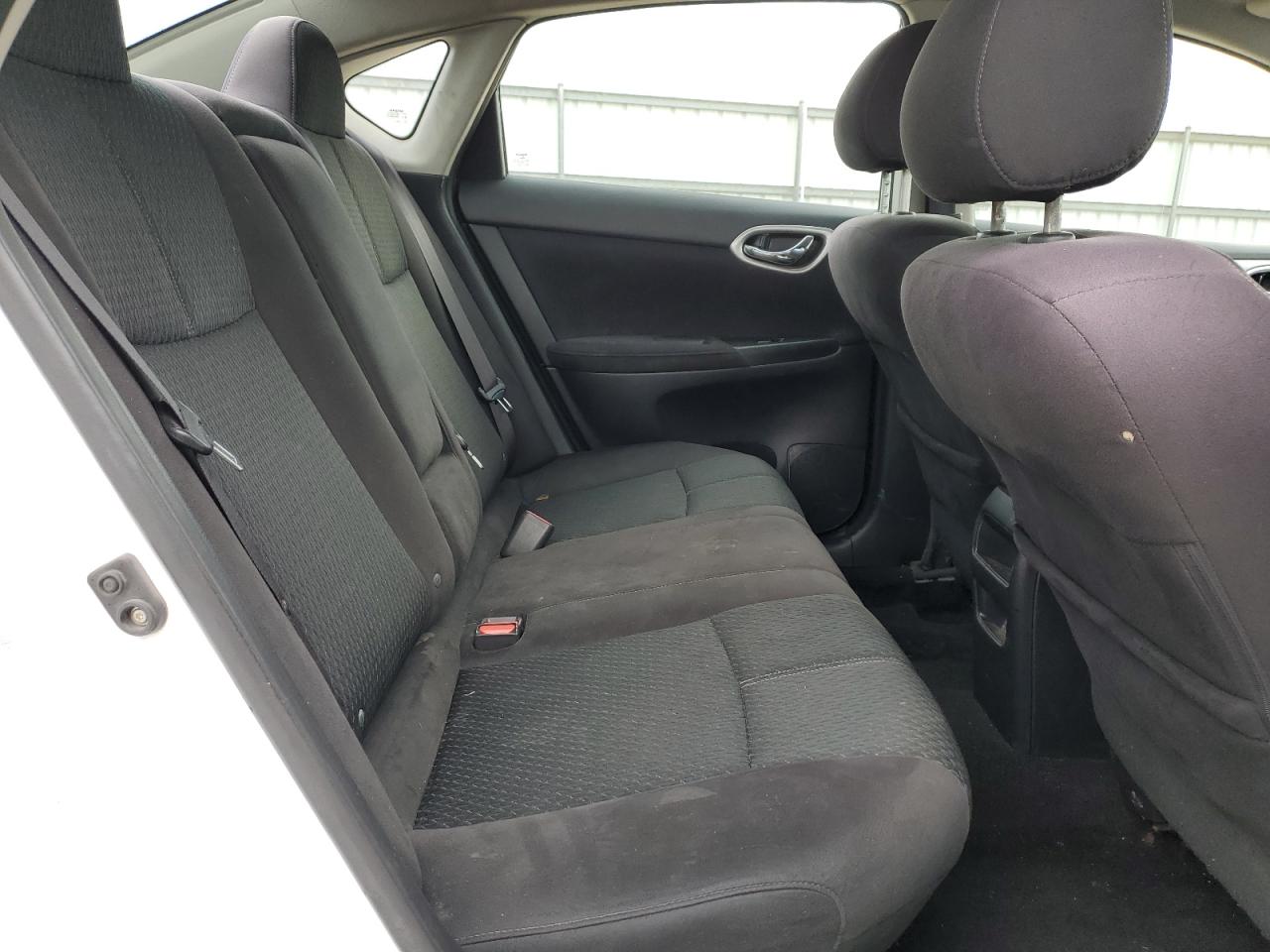 2013 Nissan Sentra - Image 10