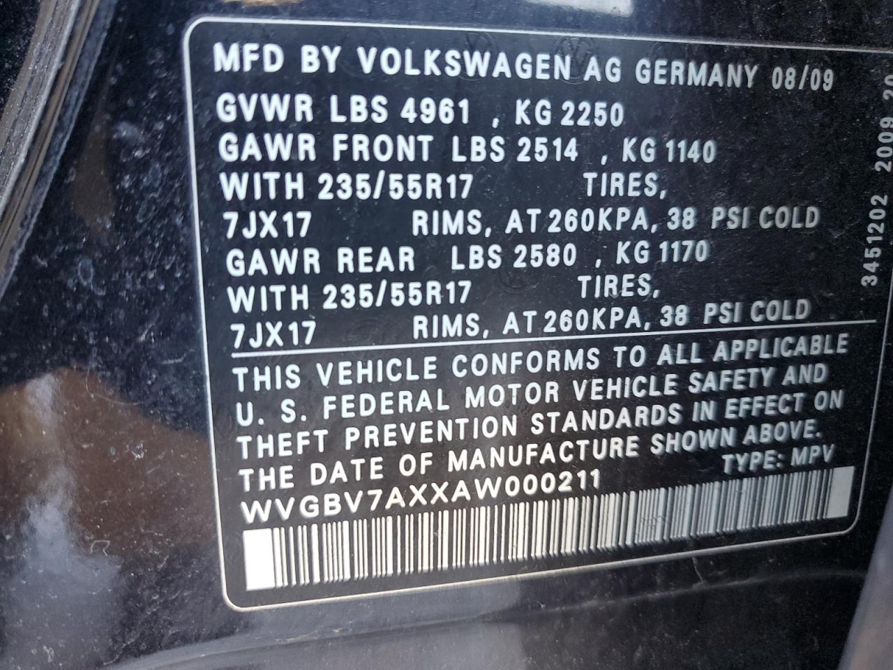 2010 Volkswagen Tiguan - Image 14