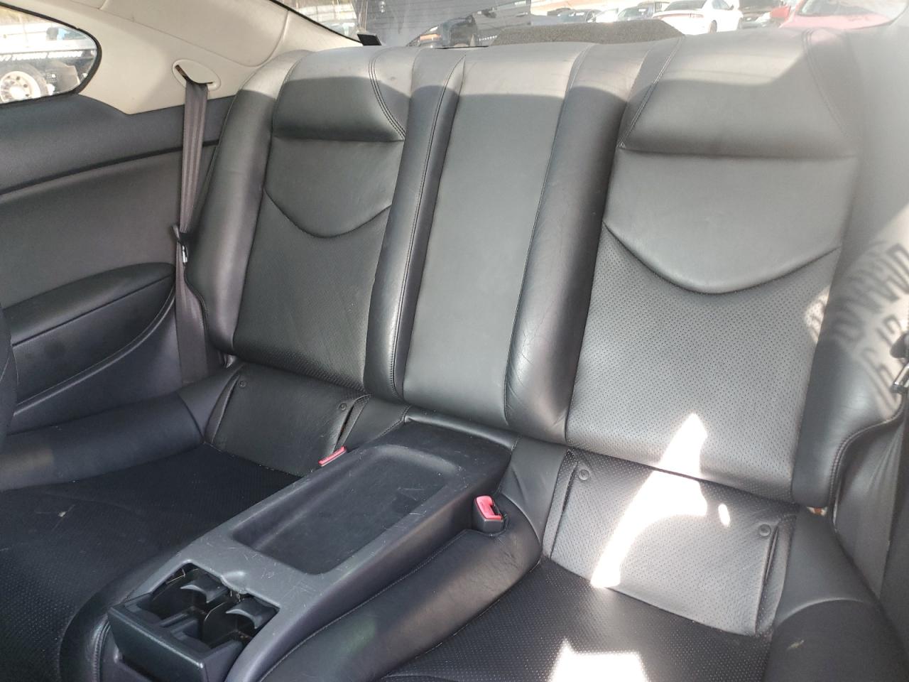 2010 Infiniti G - Image 10