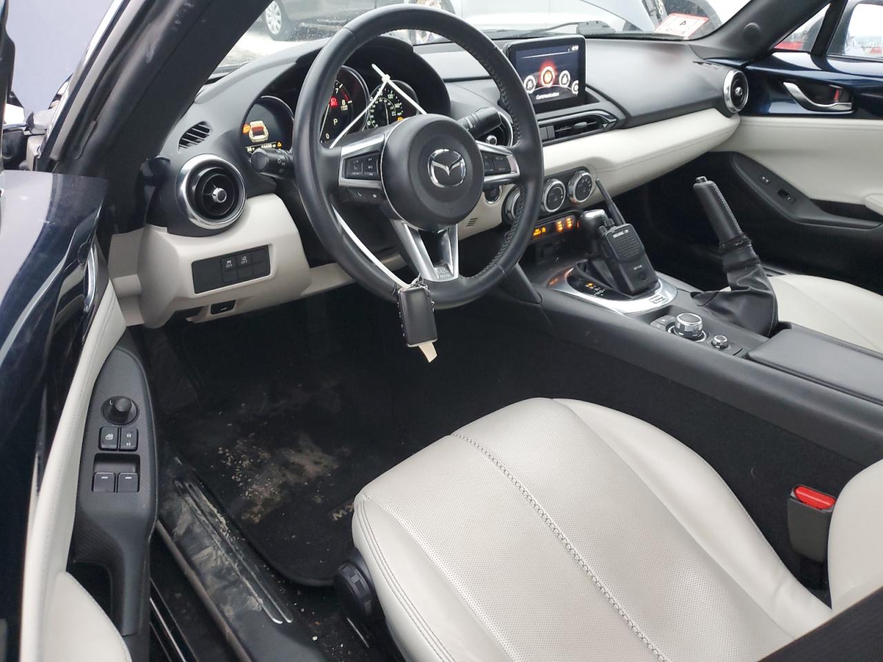 2021 Mazda MX-5 - Image 8