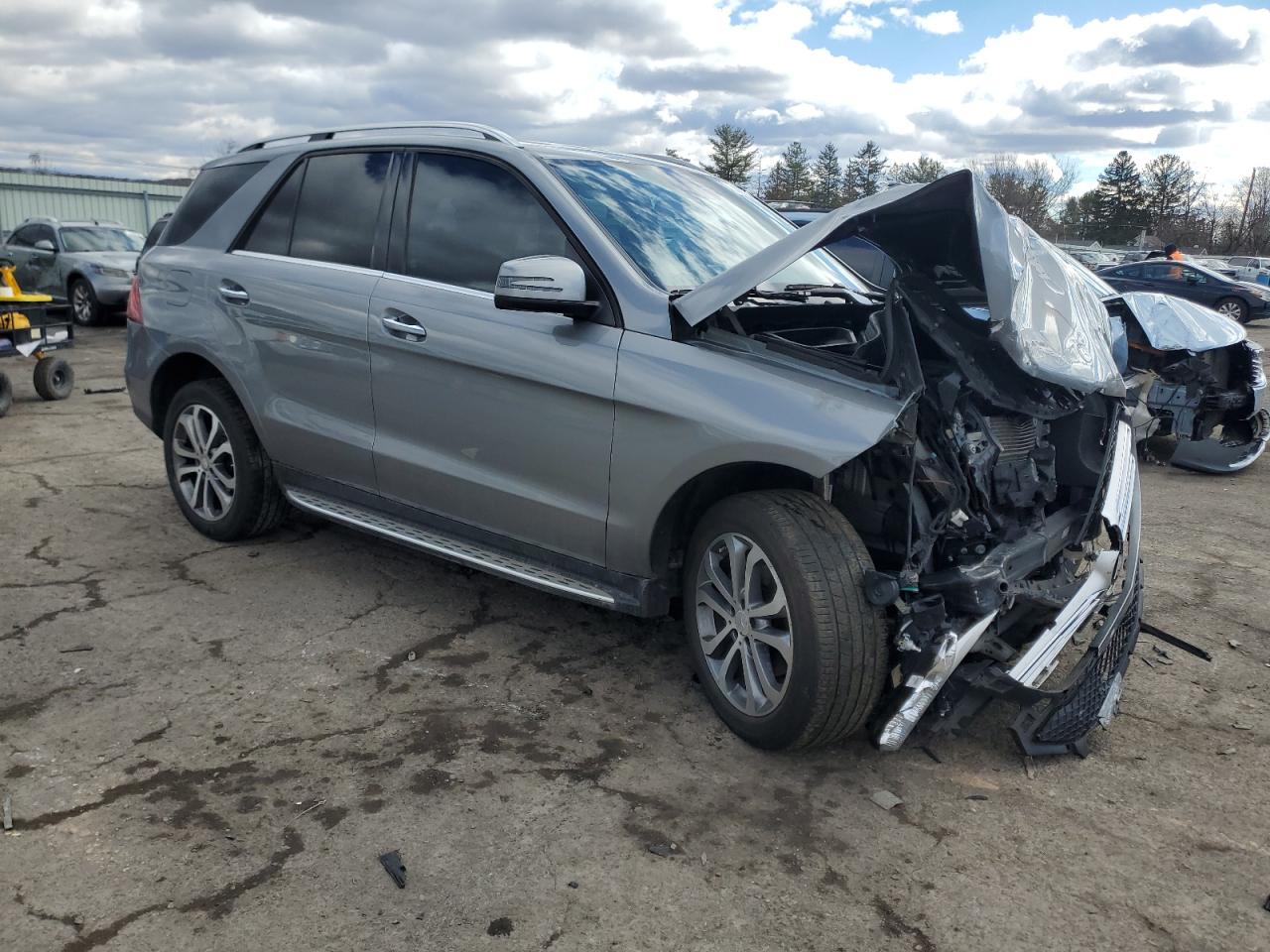 2016 Mercedes-Benz GLE - Image 4