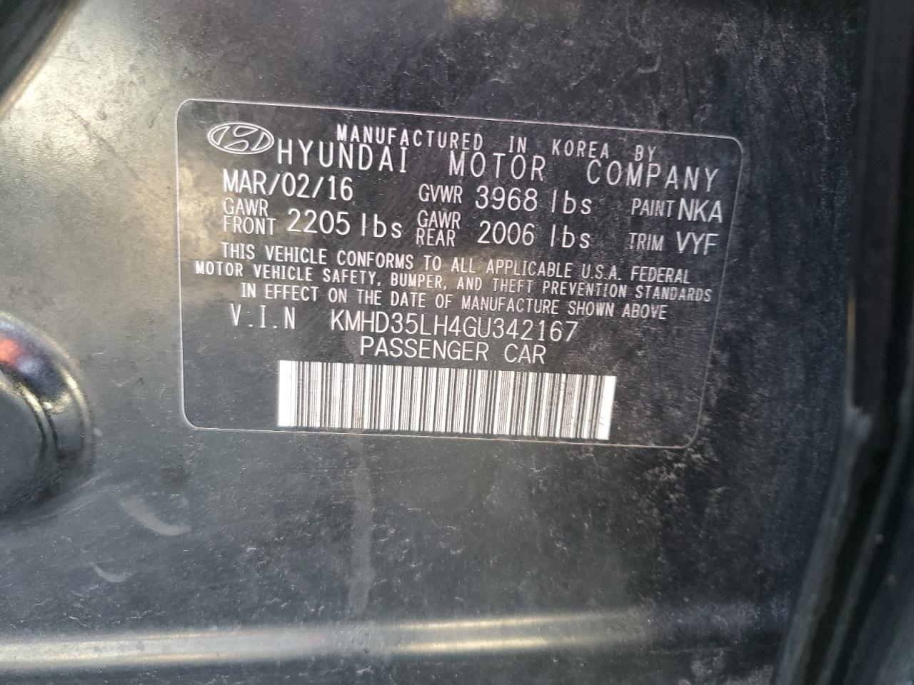 2016 Hyundai Elantra - Image 14