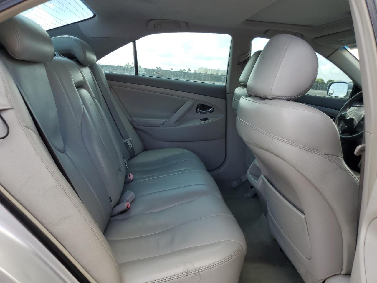 2007 Toyota Camry - Image 11
