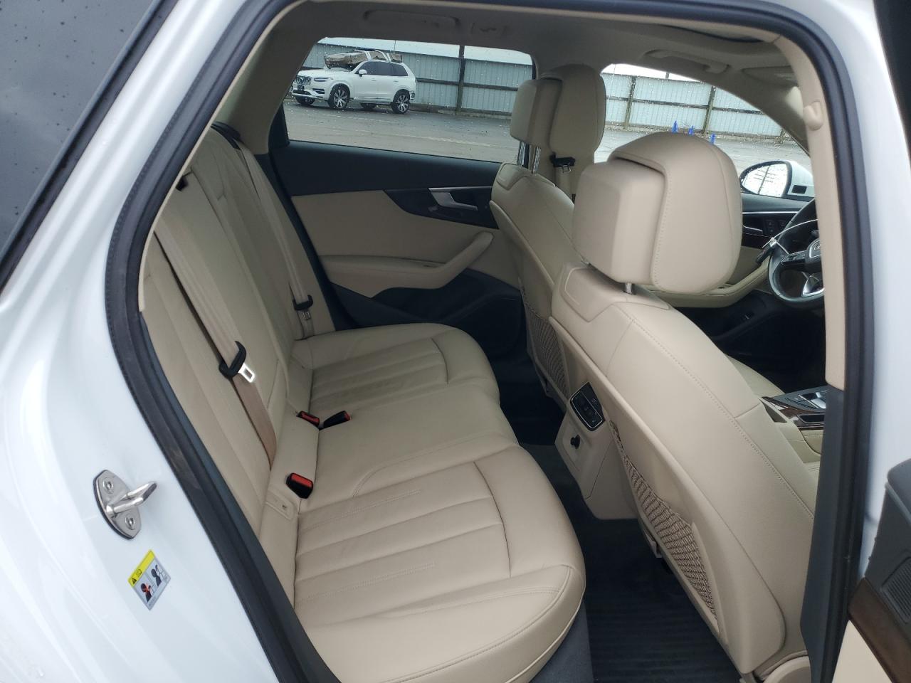 2018 Audi A4 - Image 11