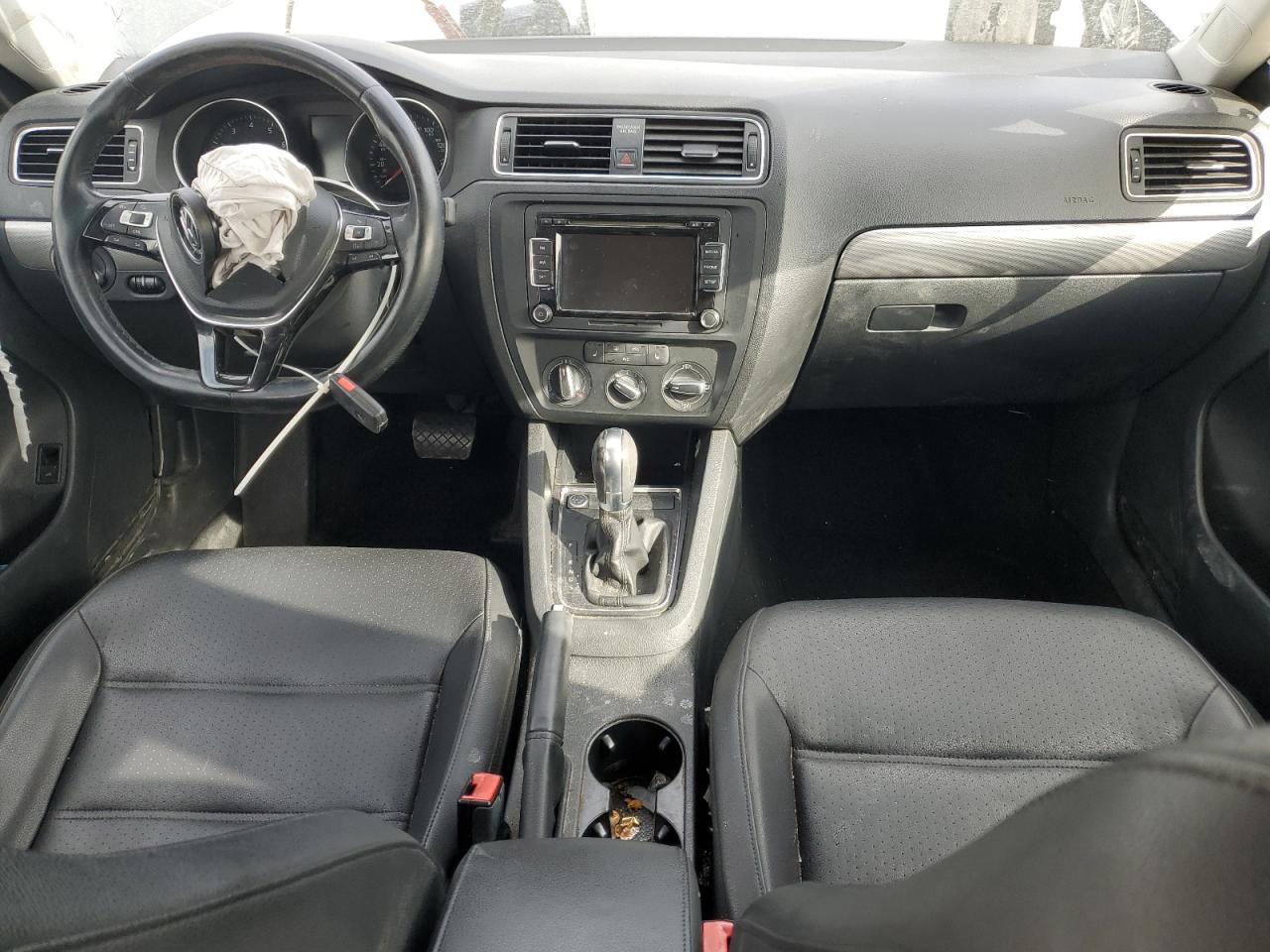 2015 Volkswagen Jetta - Image 8