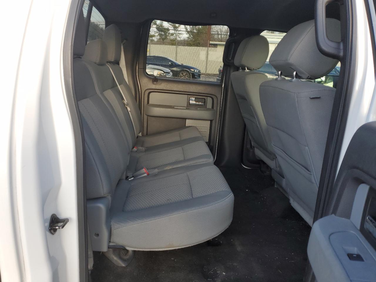 2013 Ford F-150 - Image 10