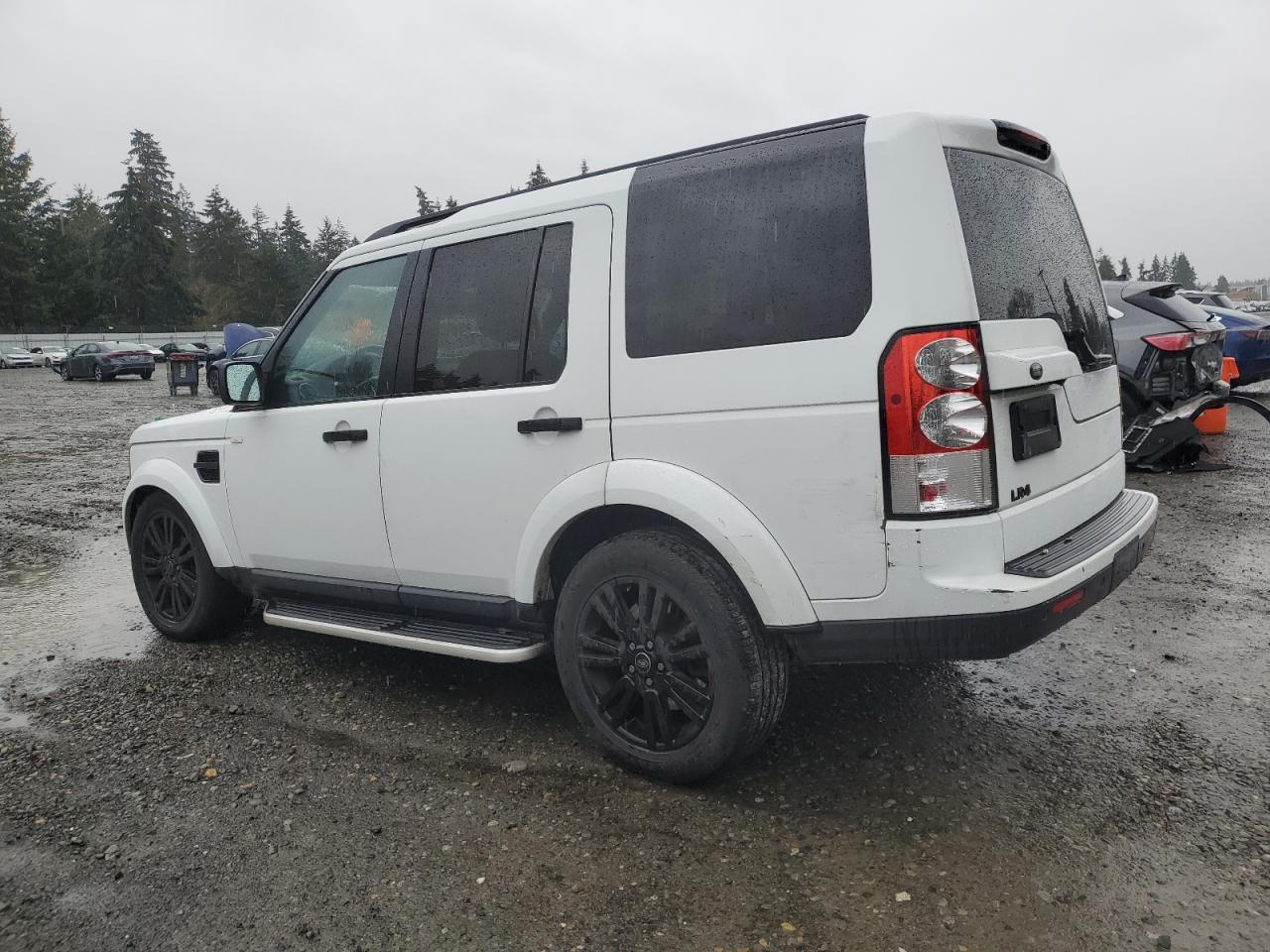 2013 Land Rover LR4 - Image 2