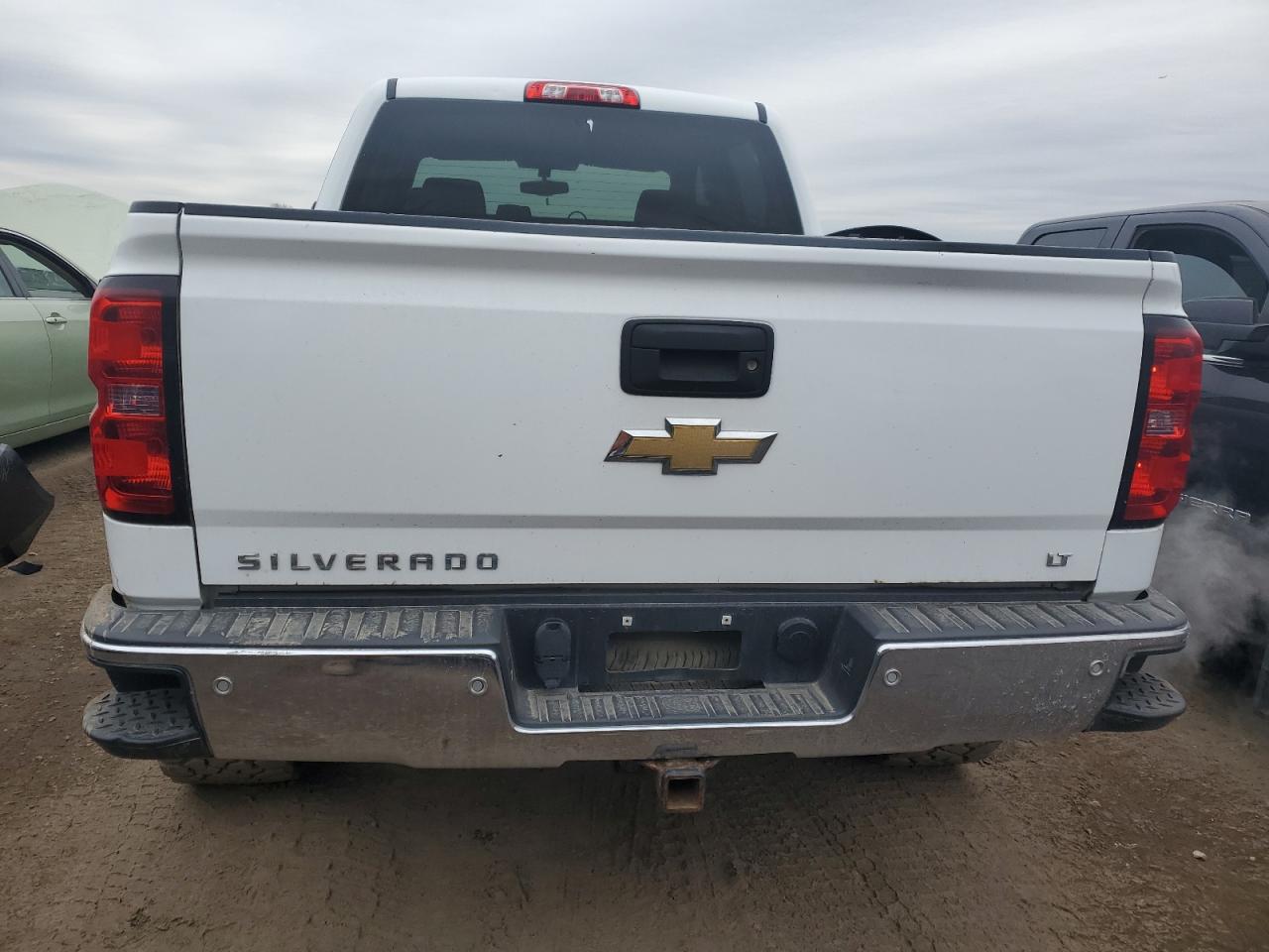 2015 Chevrolet Silverado - Image 6