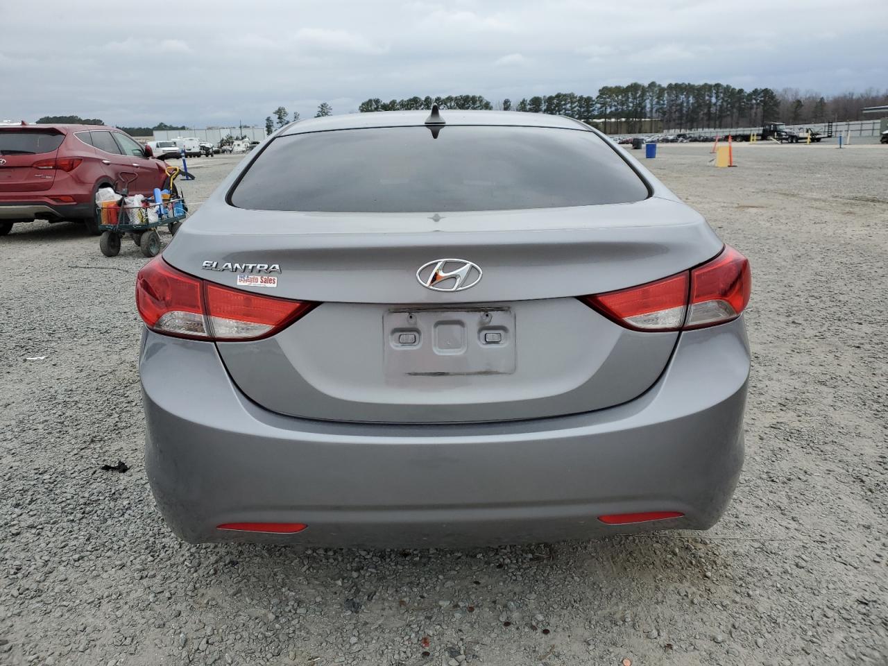 2013 Hyundai Elantra - Image 6