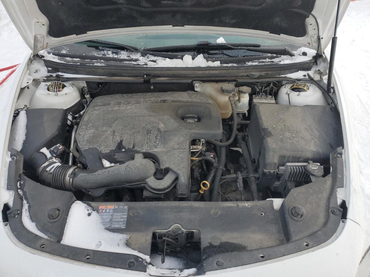 2012 Chevrolet Malibu - Image 11