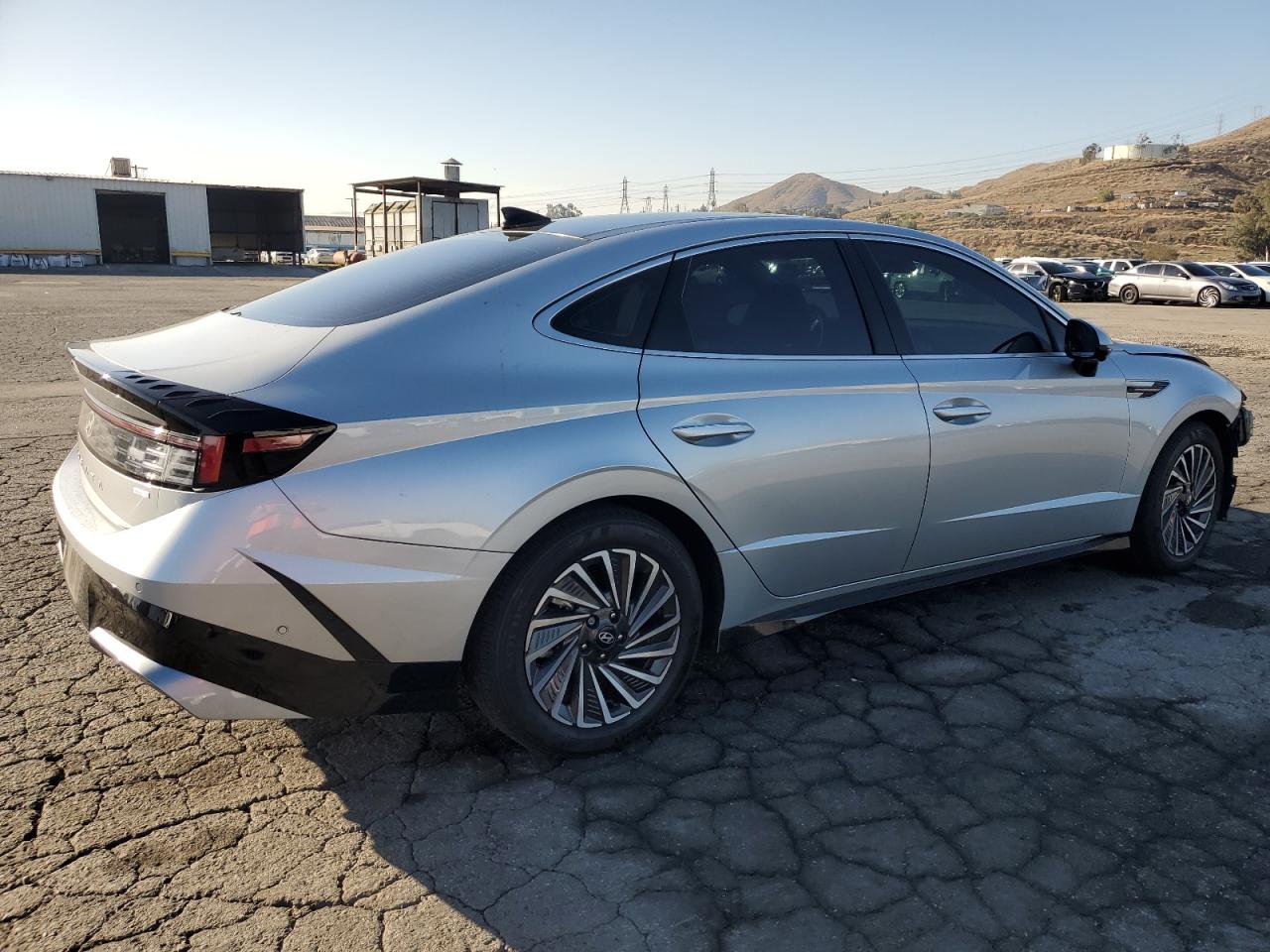 2024 Hyundai Sonata - Image 3