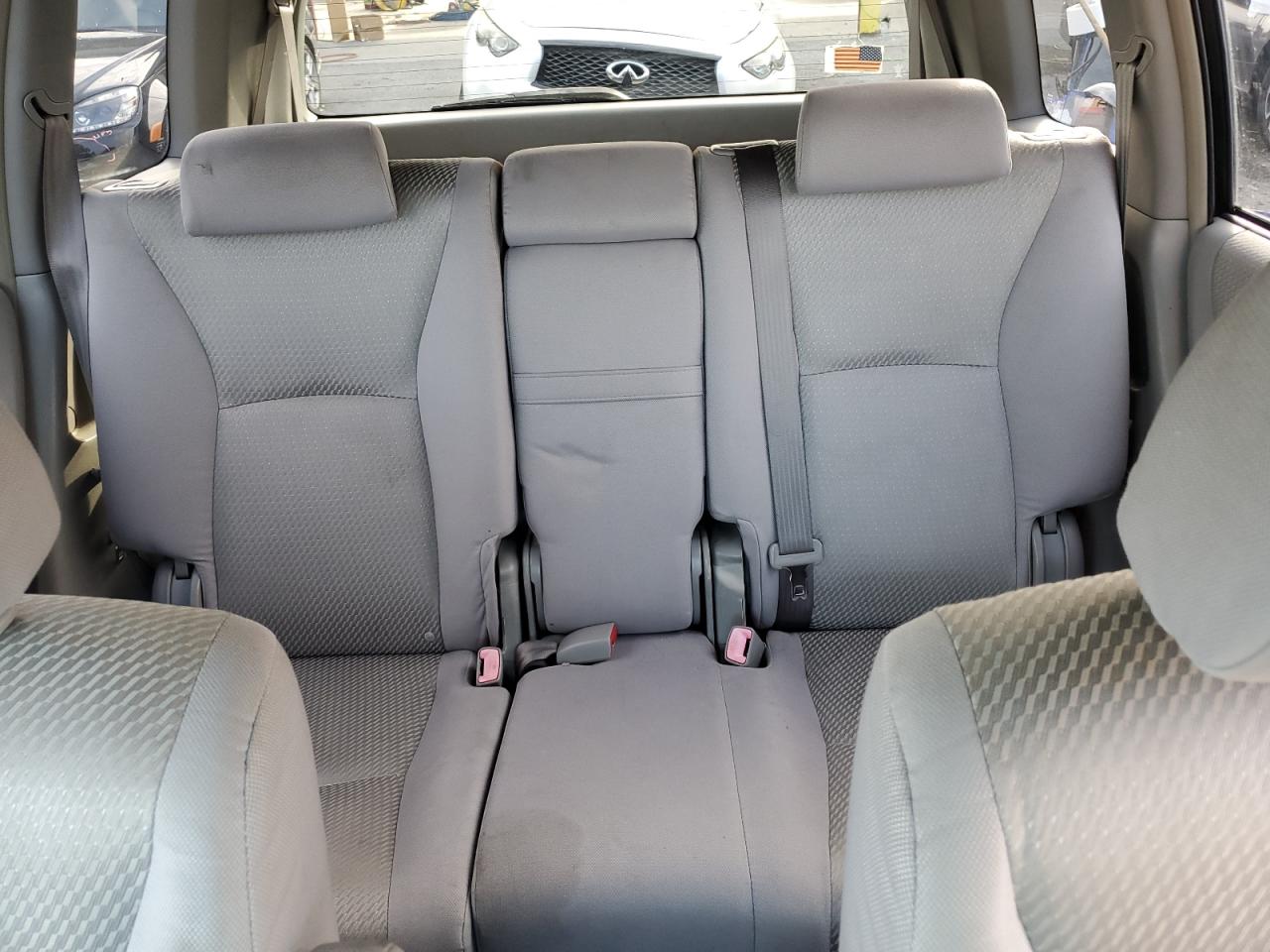 2005 Toyota Highlander - Image 10