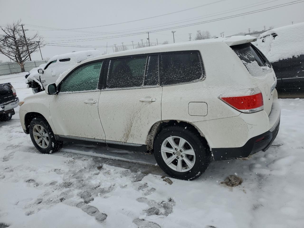 2012 Toyota Highlander - Image 2