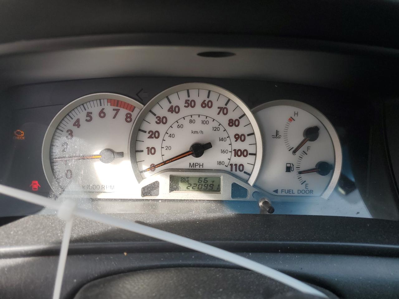 2006 Toyota Corolla - Image 9