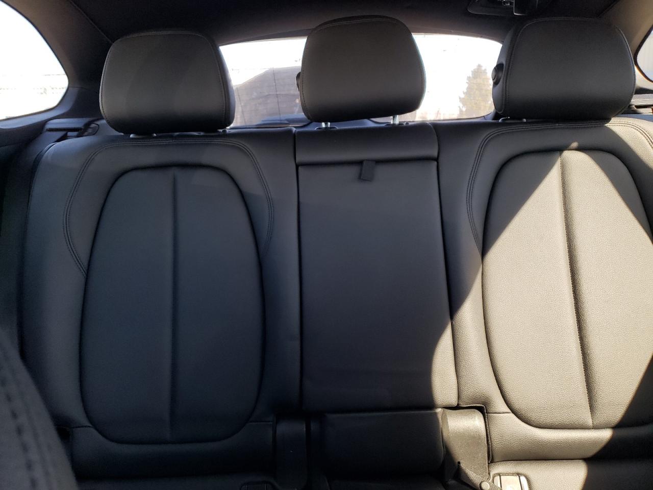 2016 BMW X1 - Image 10