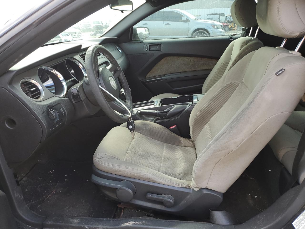 2012 Ford Mustang - Image 7