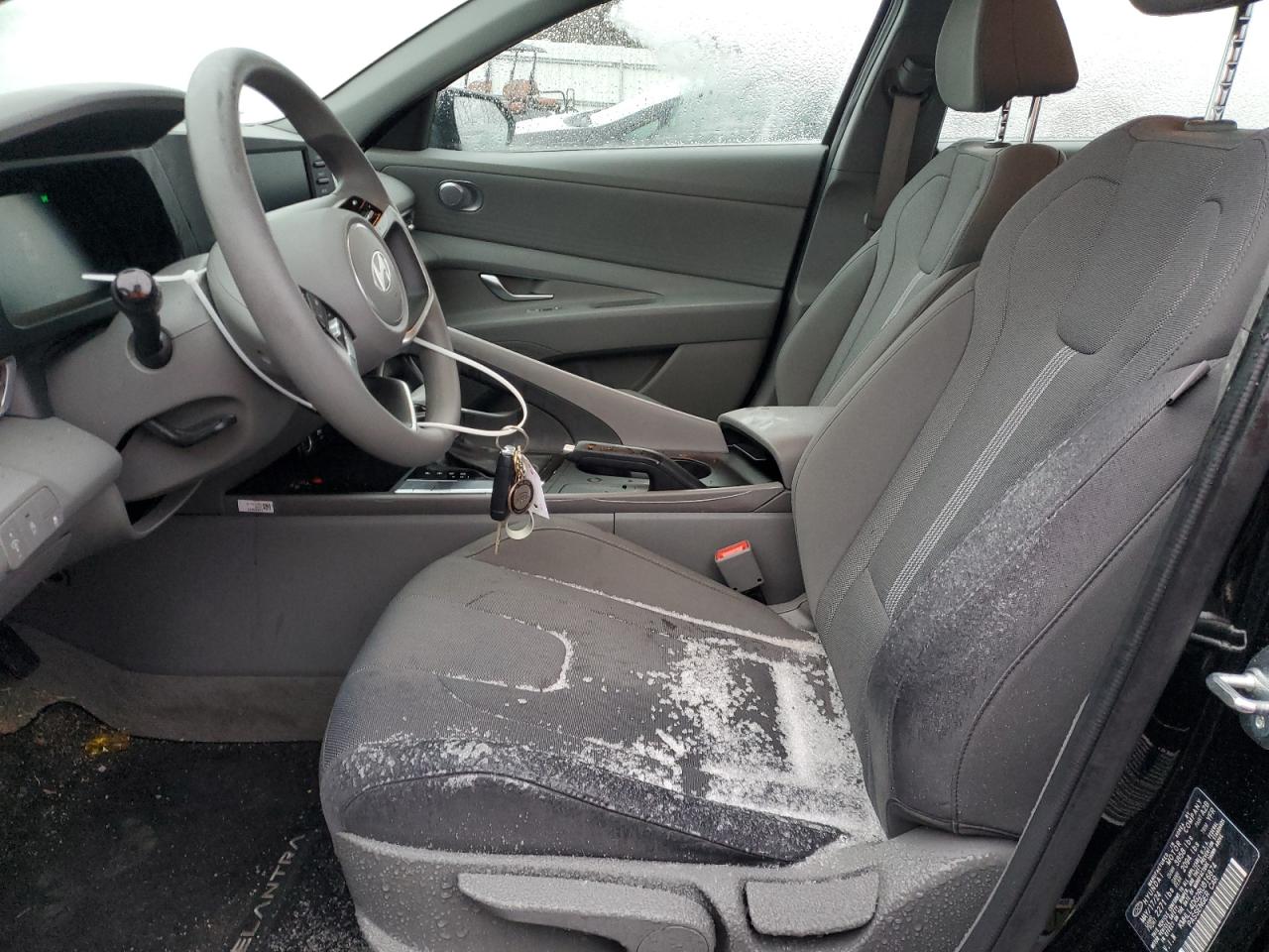 2024 Hyundai Elantra - Image 7