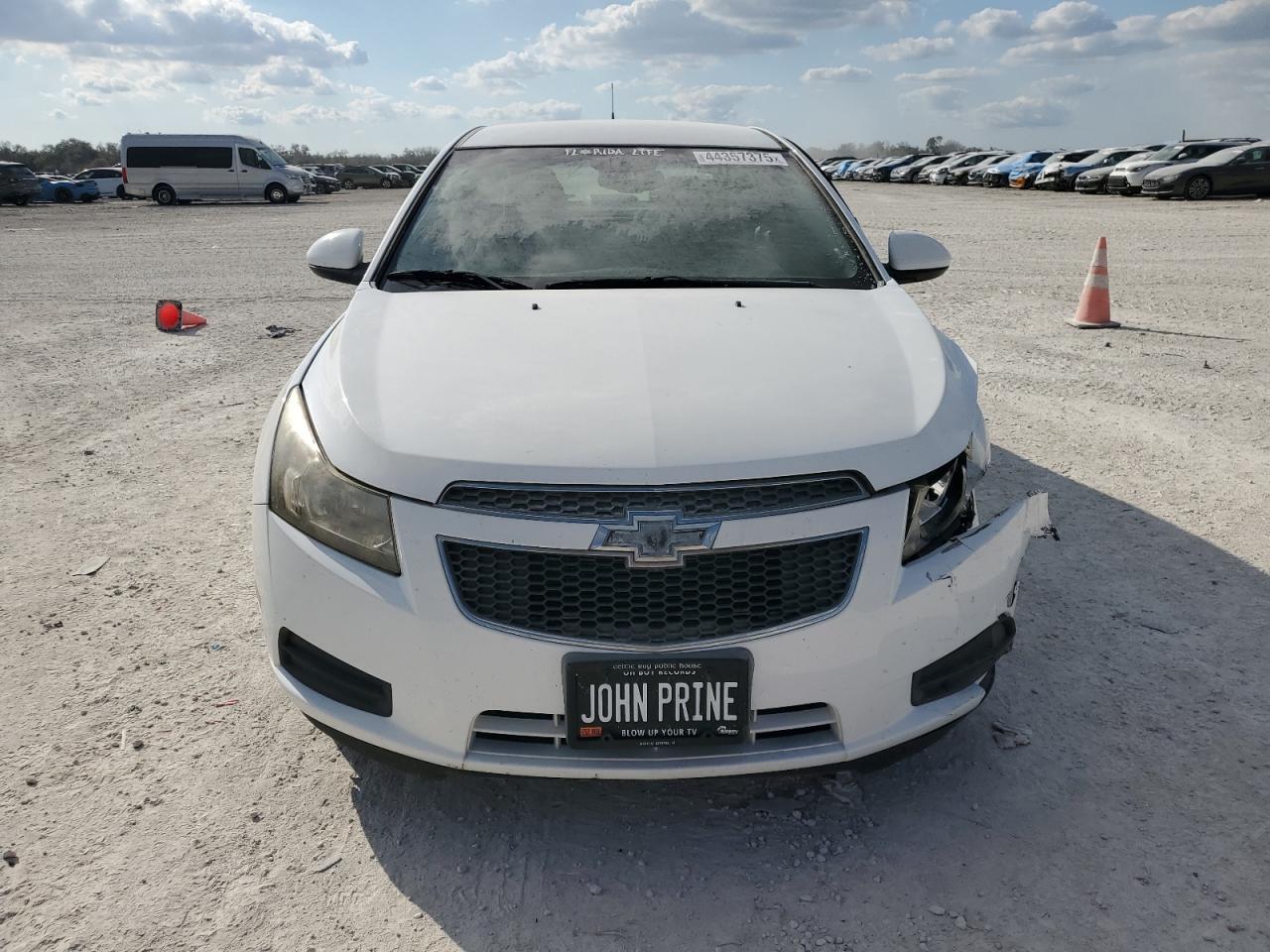 2014 Chevrolet Cruze - Image 5