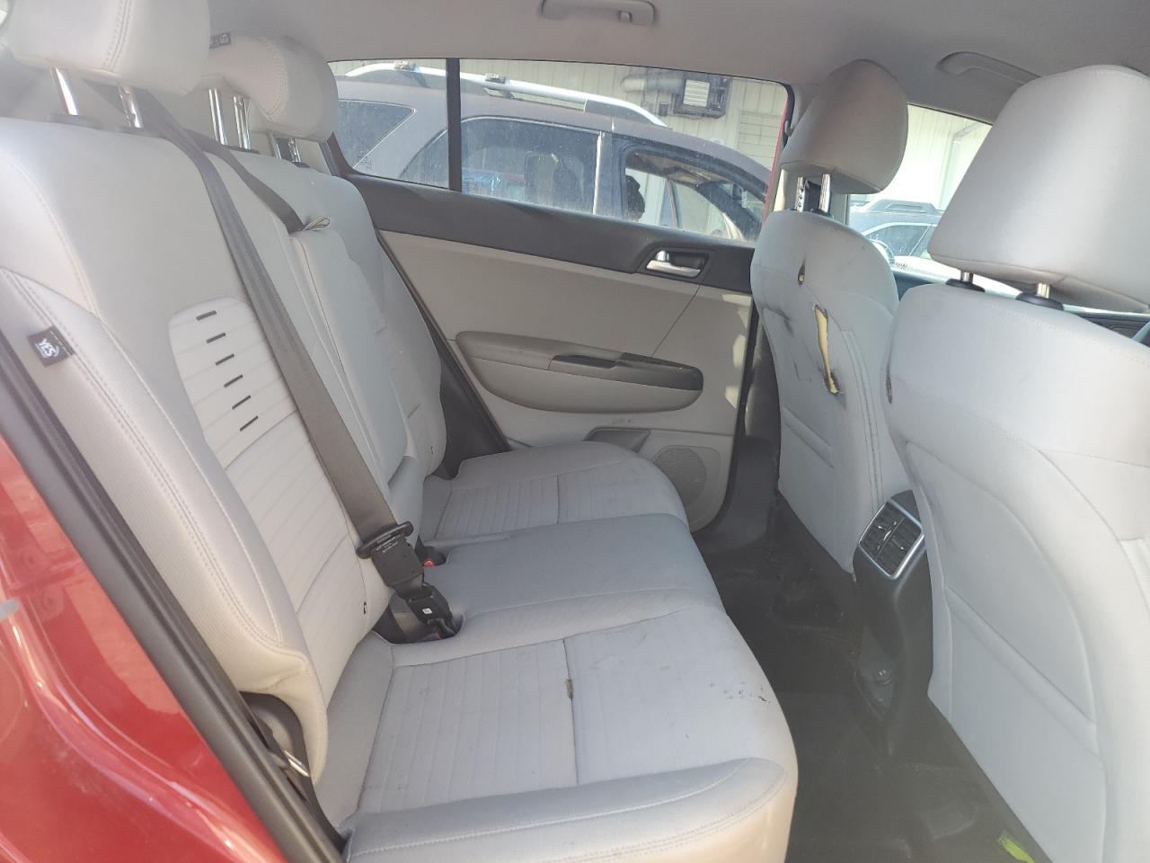 2021 Kia Sportage - Image 11