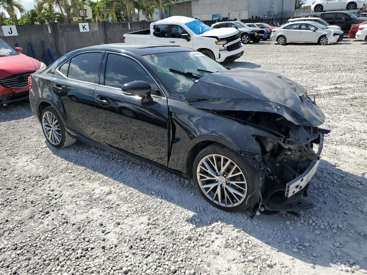 2015 Lexus IS - Image 4