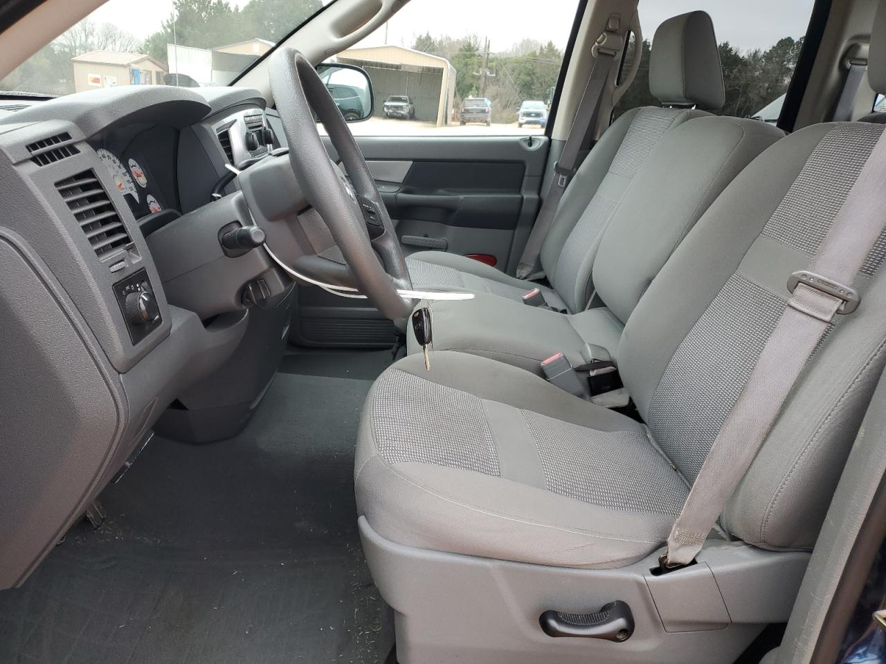 2007 Dodge RAM - Image 7