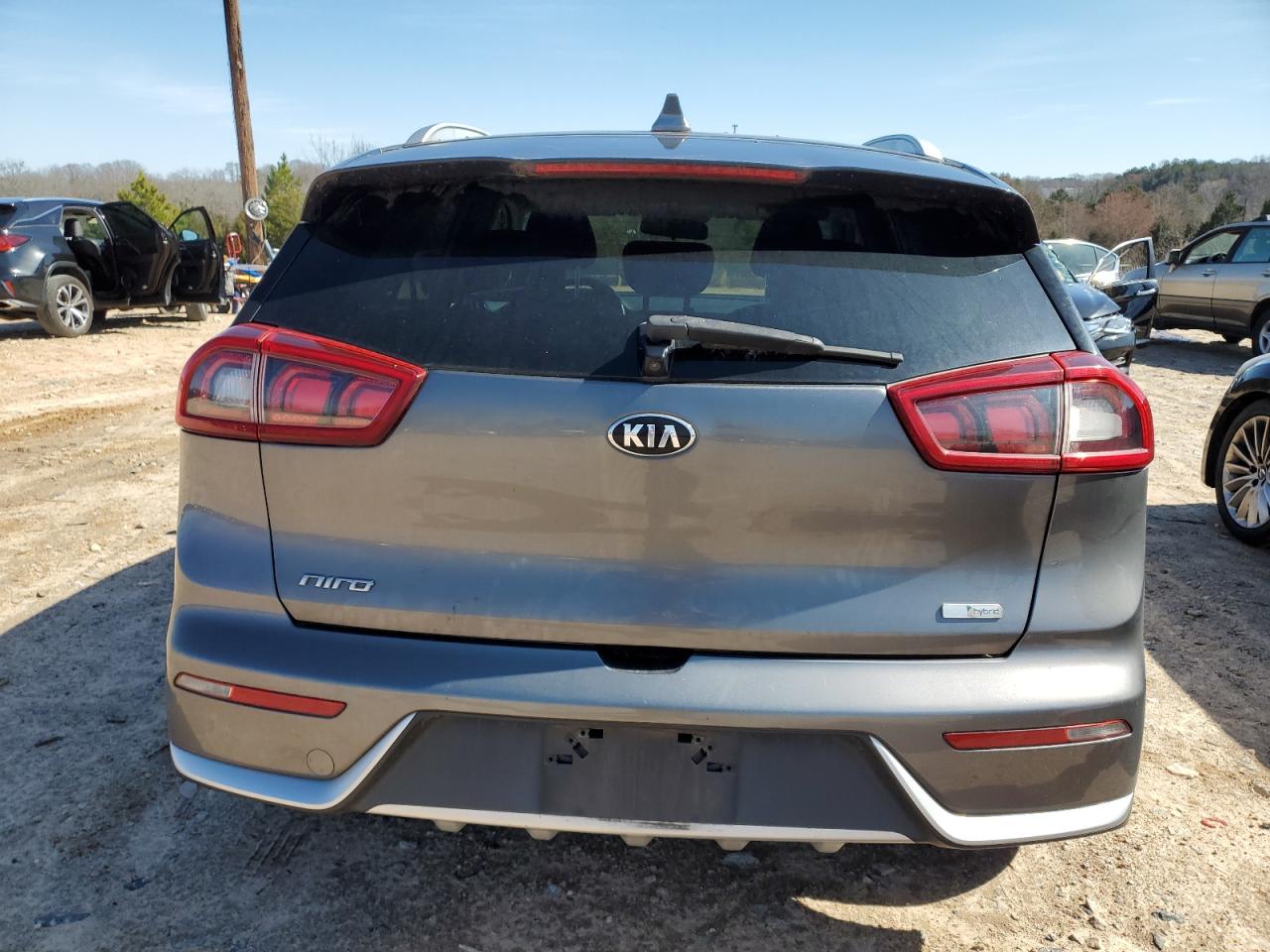 2017 Kia Niro - Image 6
