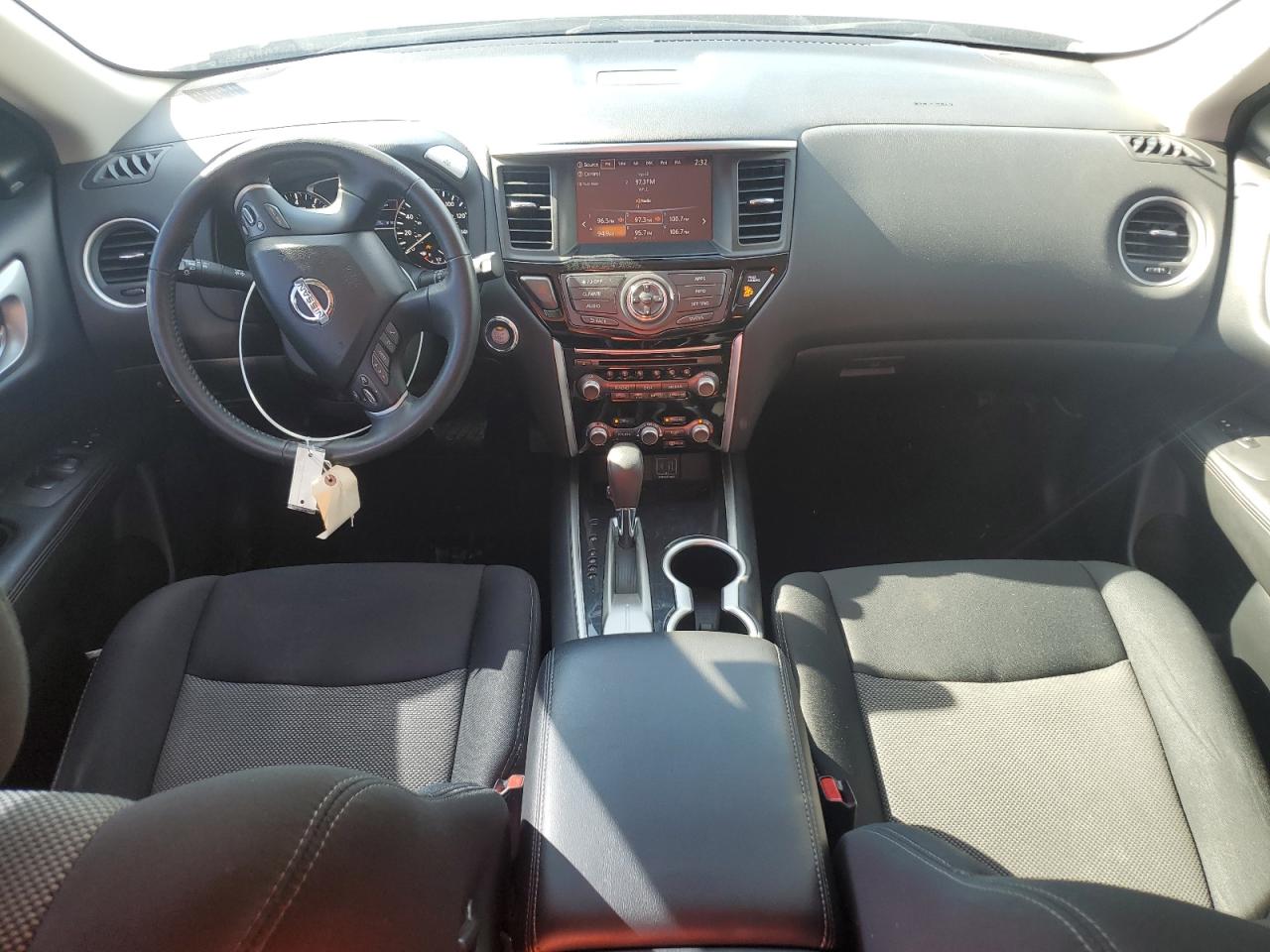 2019 Nissan Pathfinder - Image 8