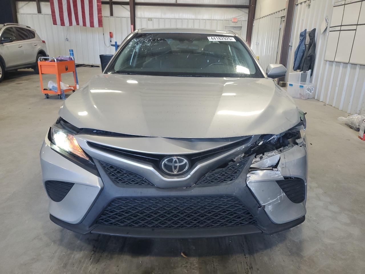 2018 Toyota Camry - Image 5