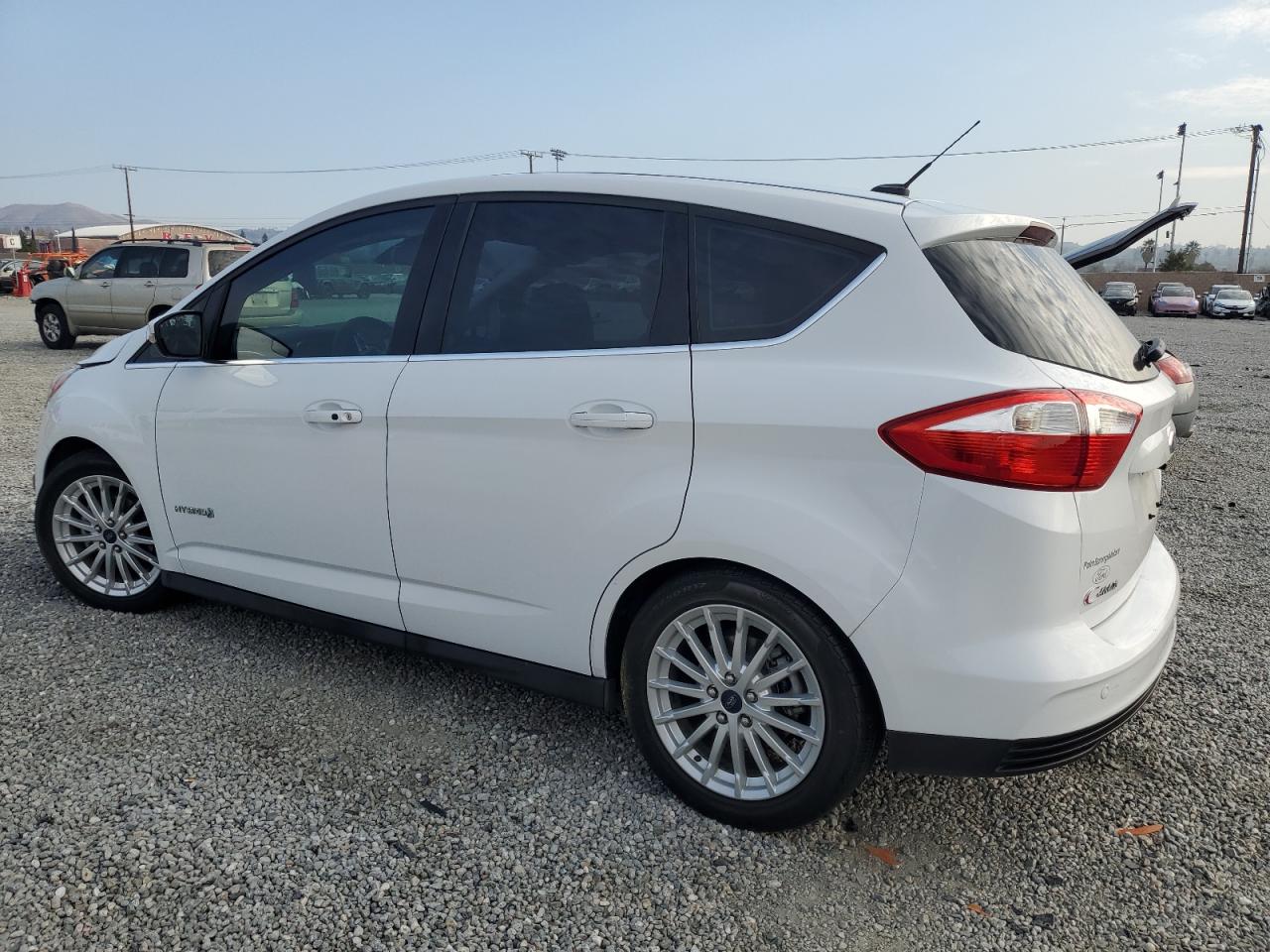 2013 Ford C-MAX - Image 2