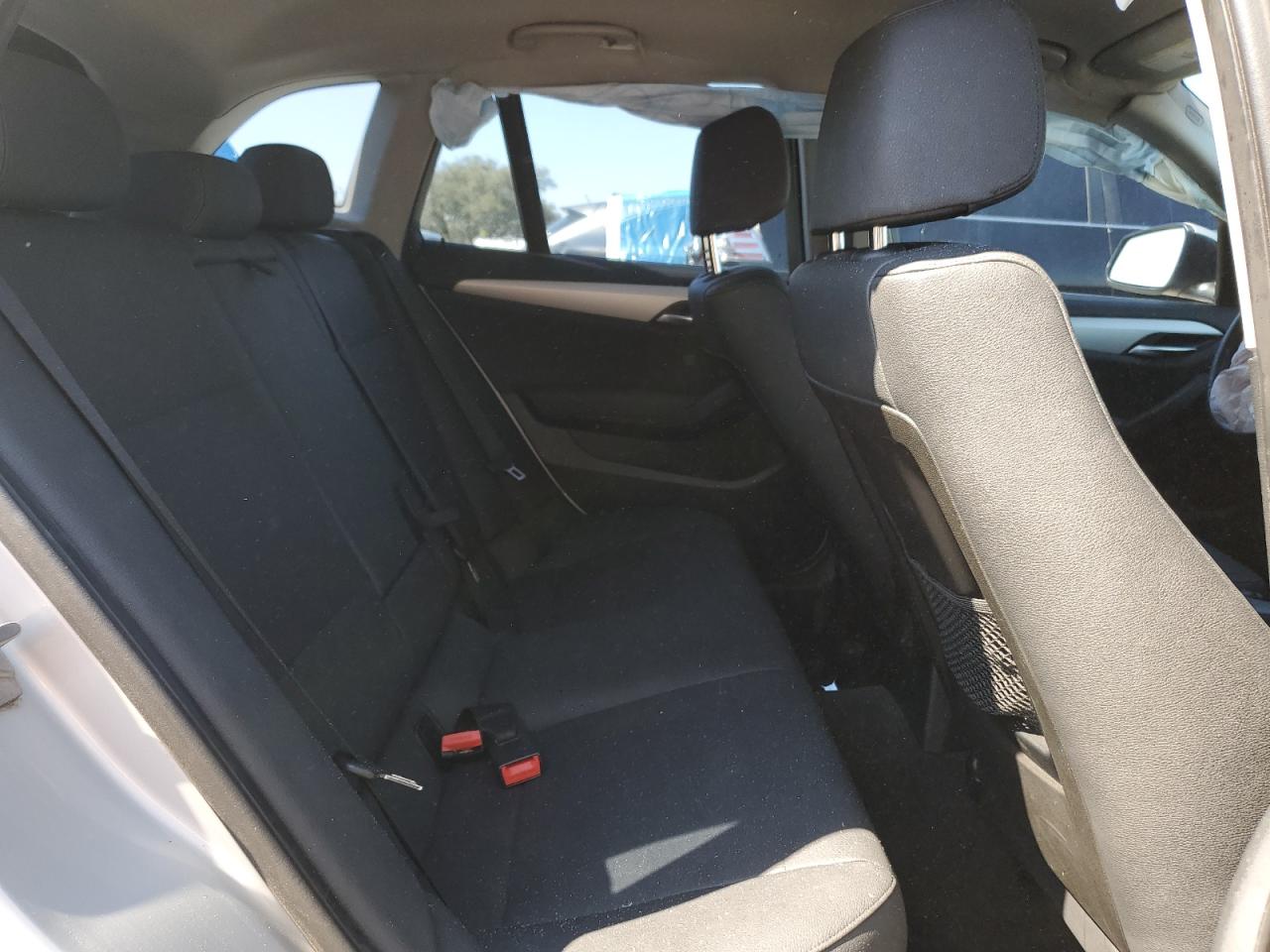 2015 BMW X1 - Image 12