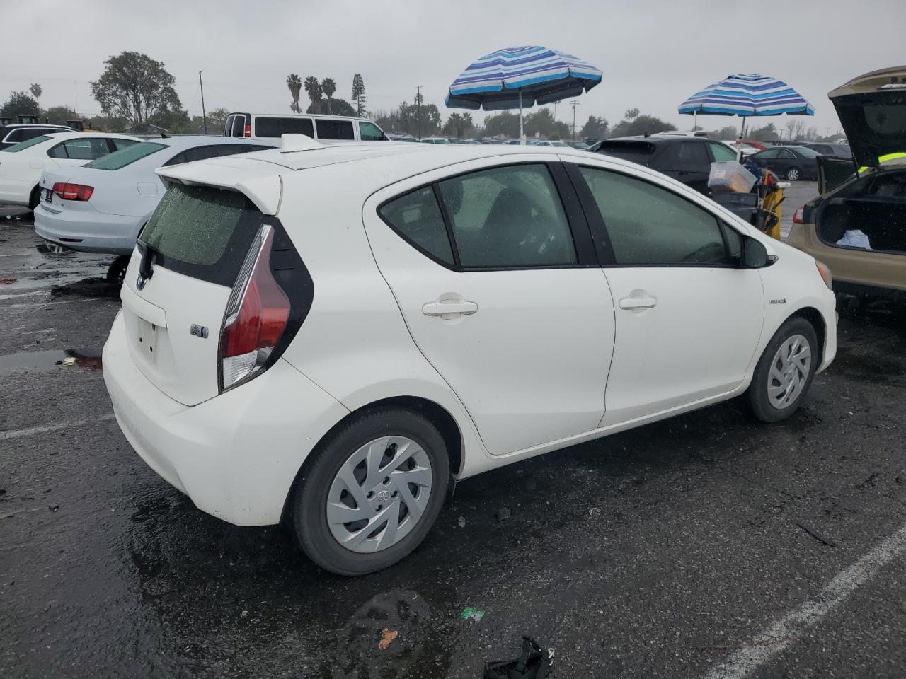 2016 Toyota Prius - Image 3