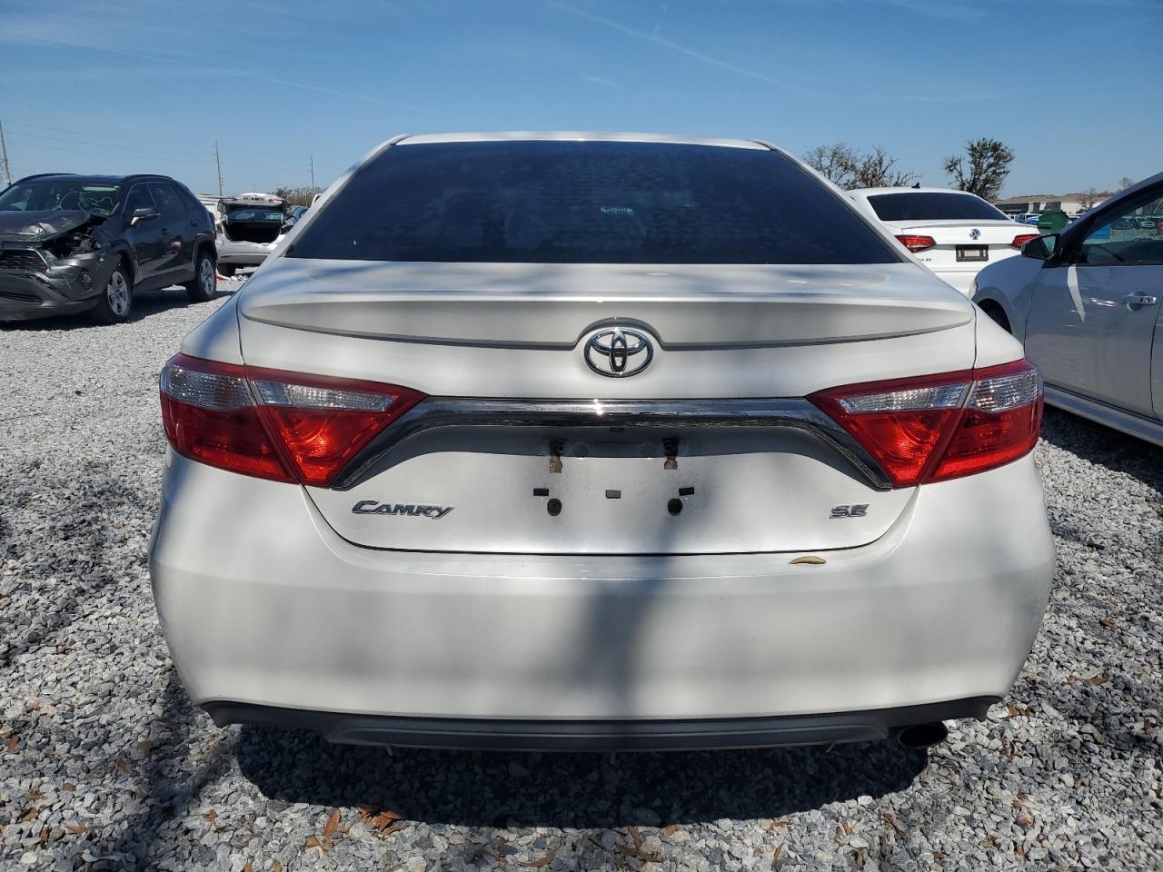 2016 Toyota Camry - Image 6