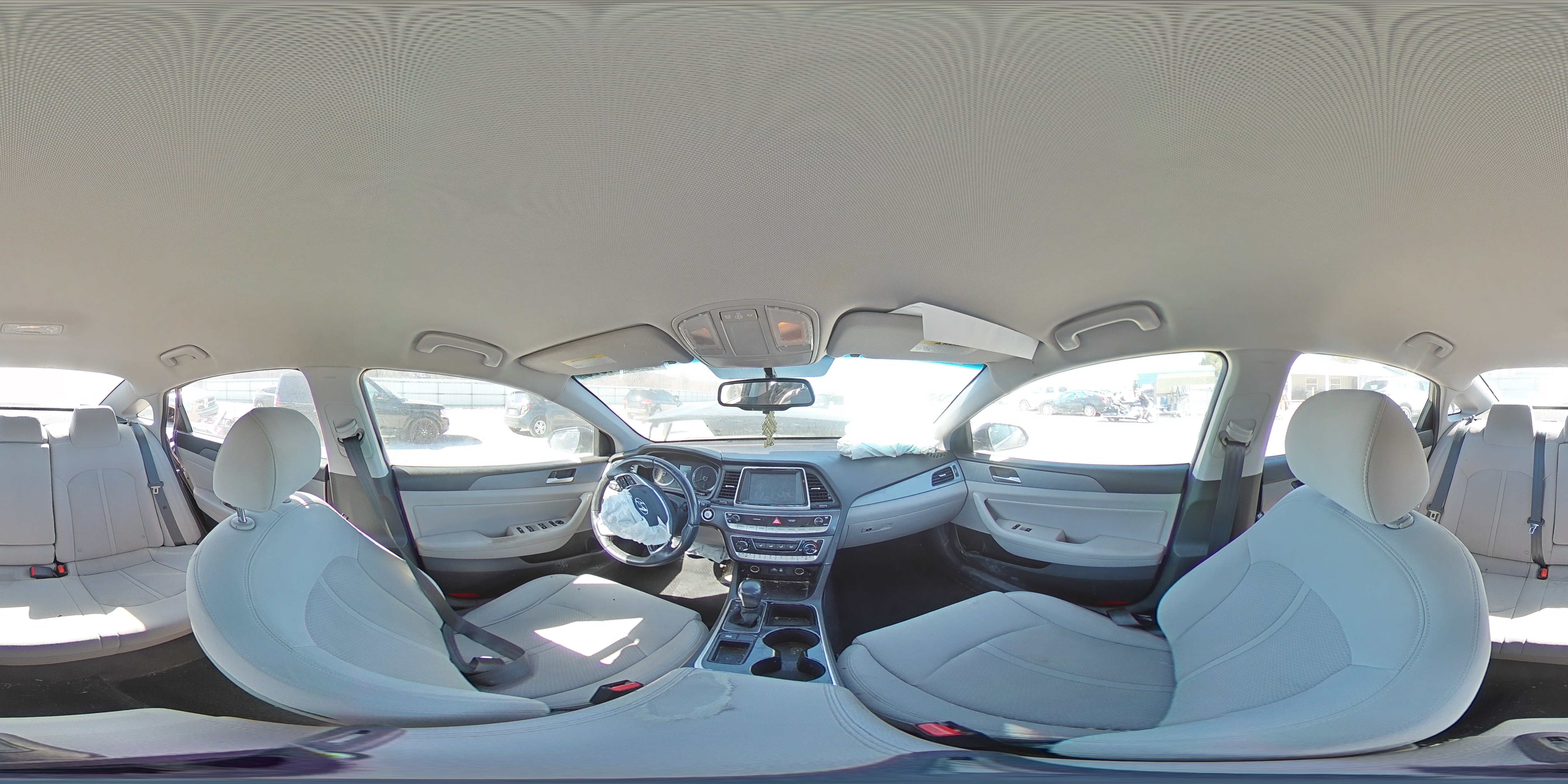 2018 Hyundai Sonata - Image 12