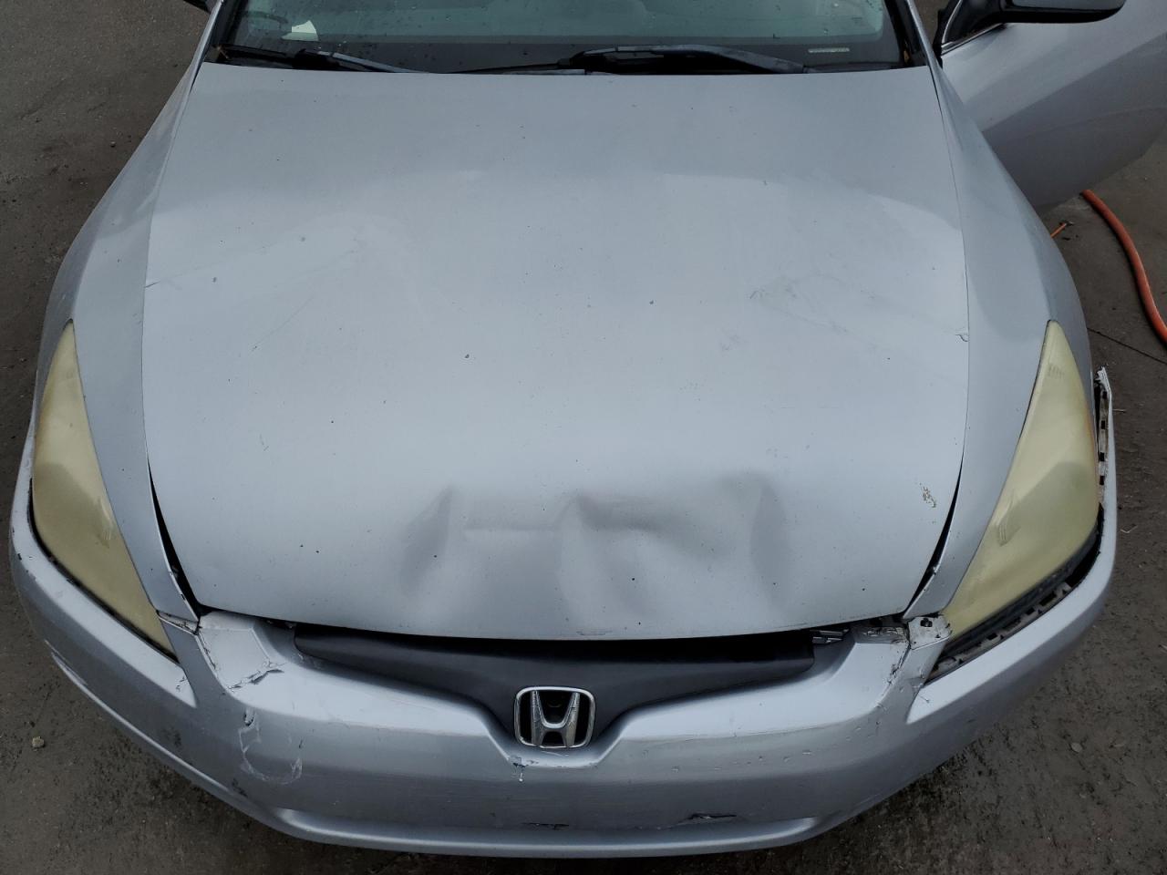 2004 Honda Accord - Image 11