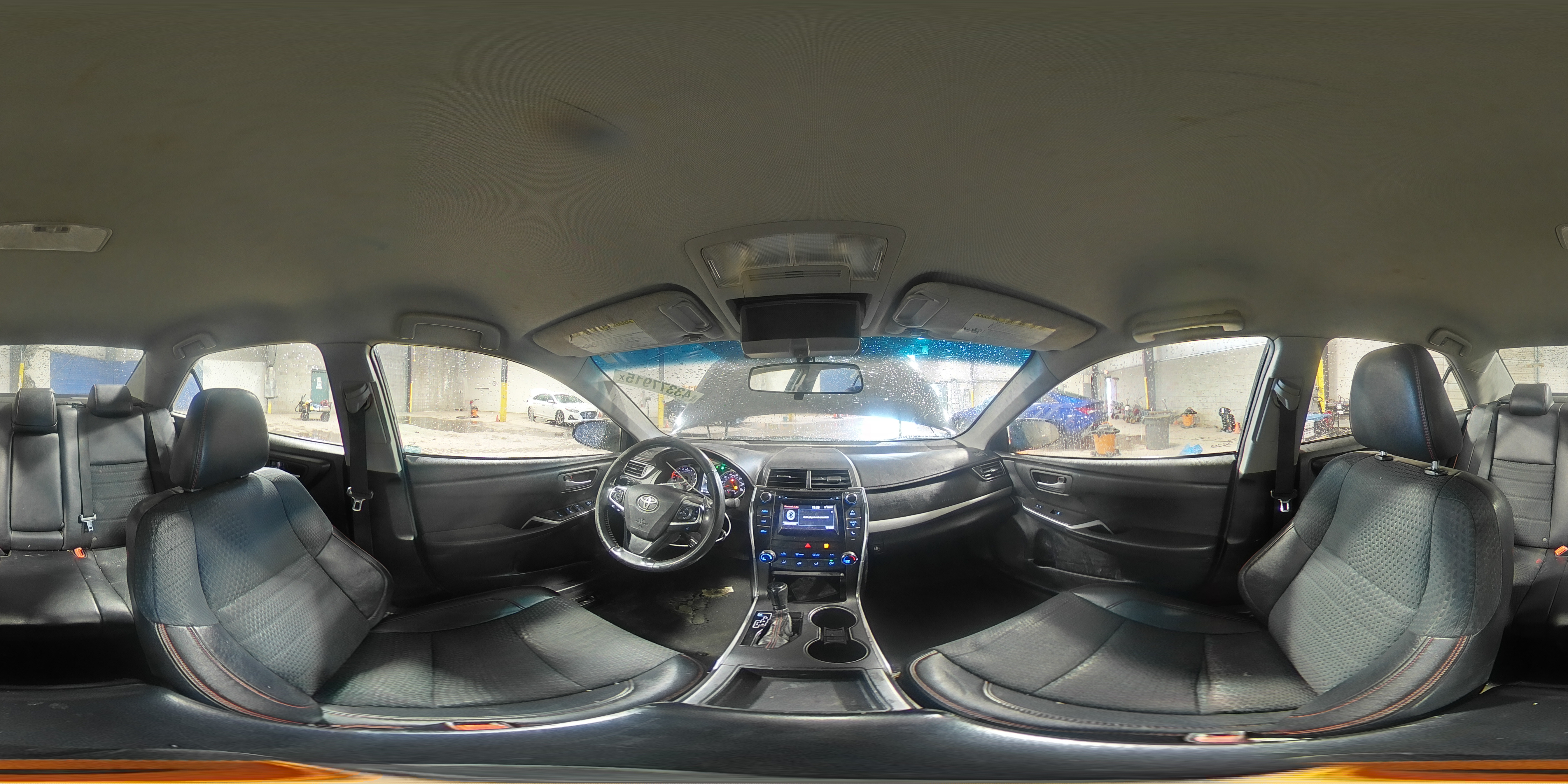 2015 Toyota Camry - Image 14
