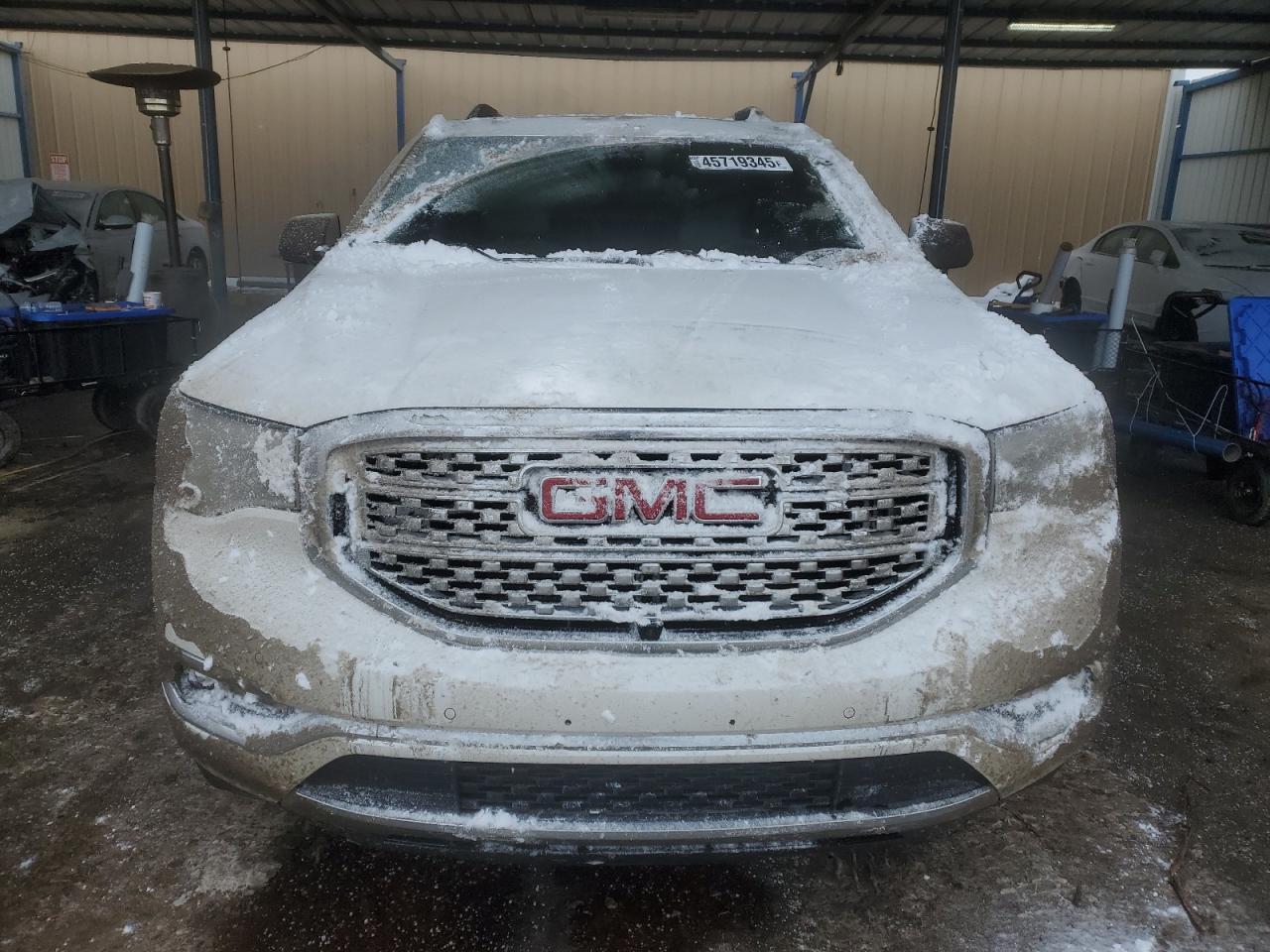 2018 GMC Acadia - Image 5