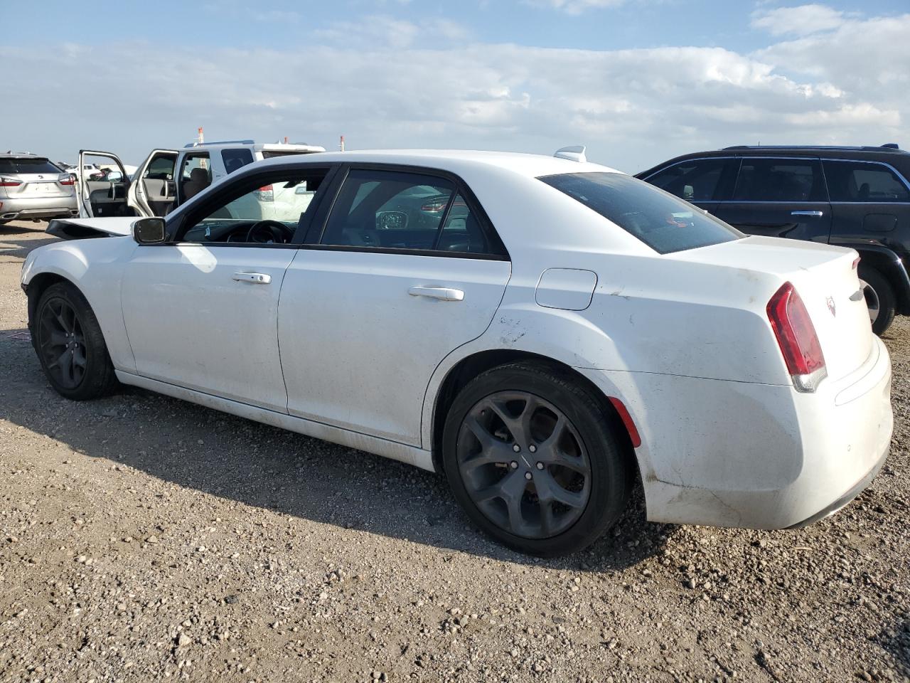 2021 Chrysler 300 - Image 2