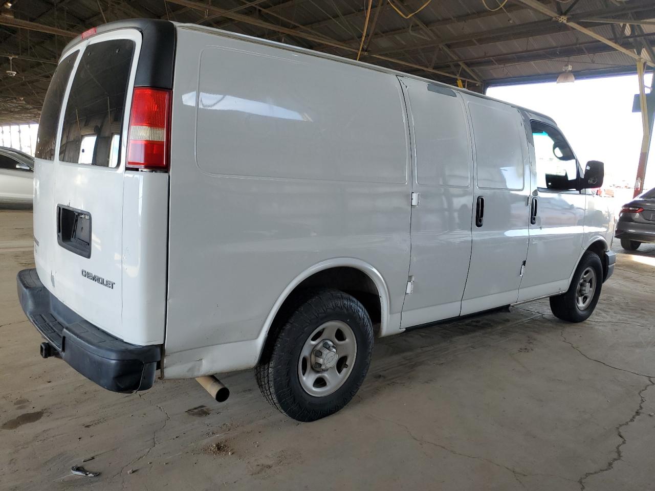 2006 Chevrolet Express - Image 3
