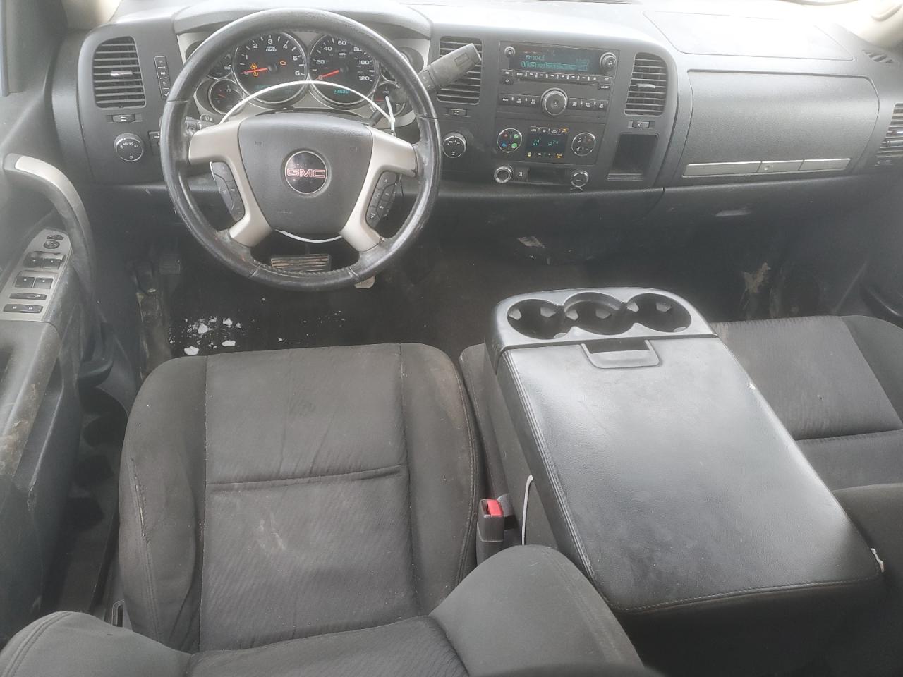 2011 GMC Sierra - Image 8
