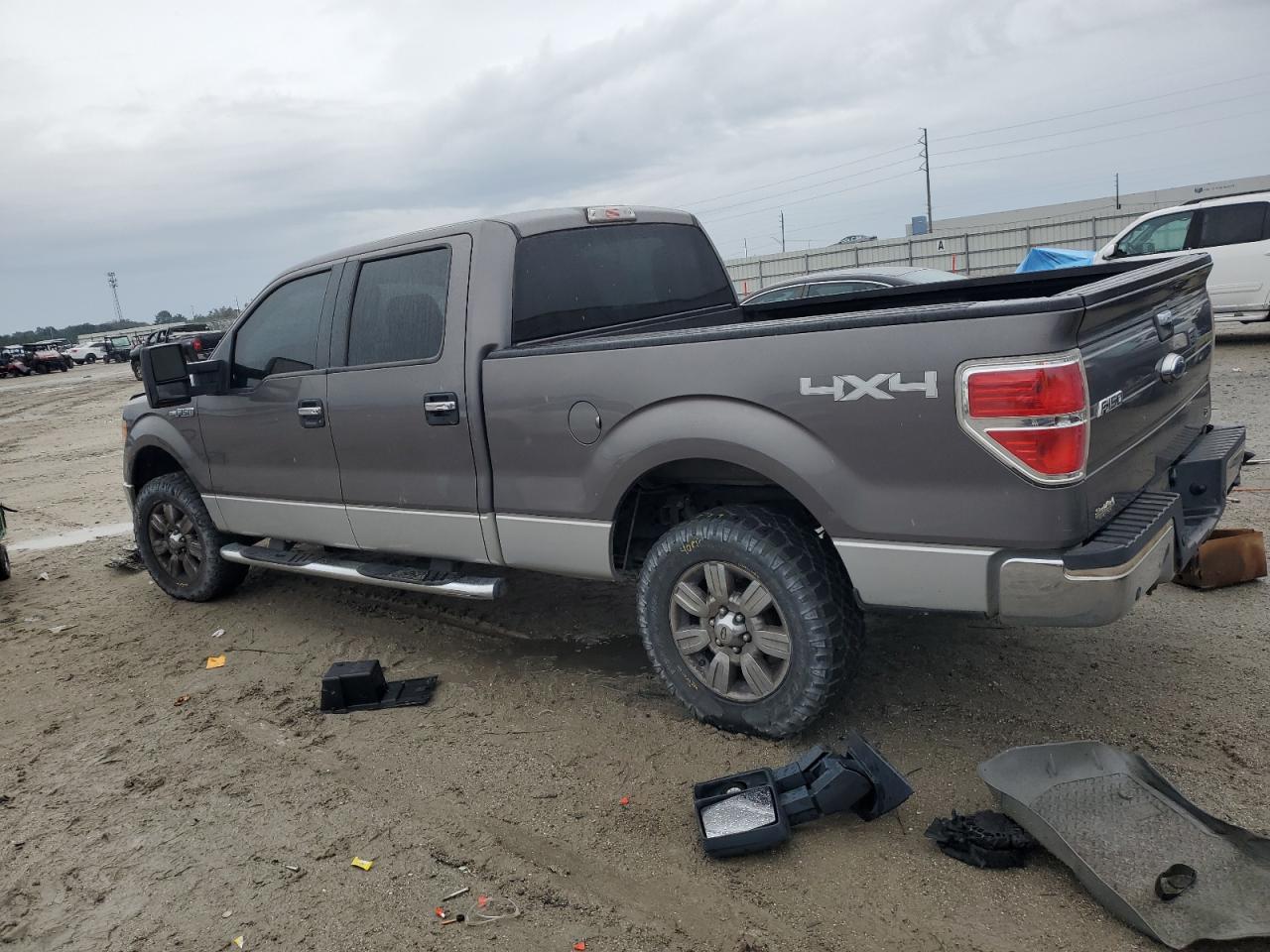 2010 Ford F-150 - Image 2