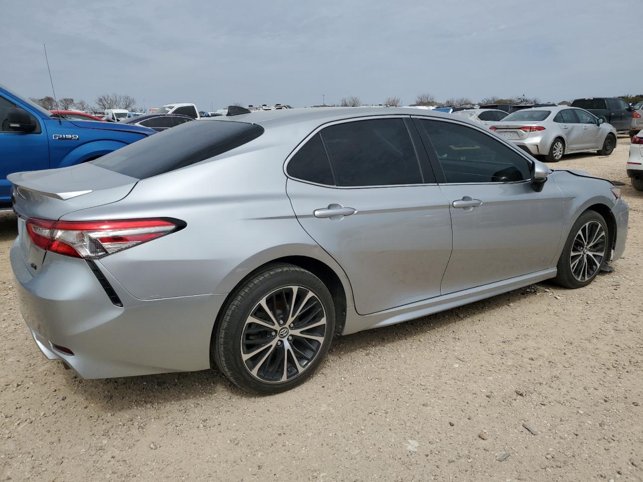 2018 Toyota Camry - Image 3