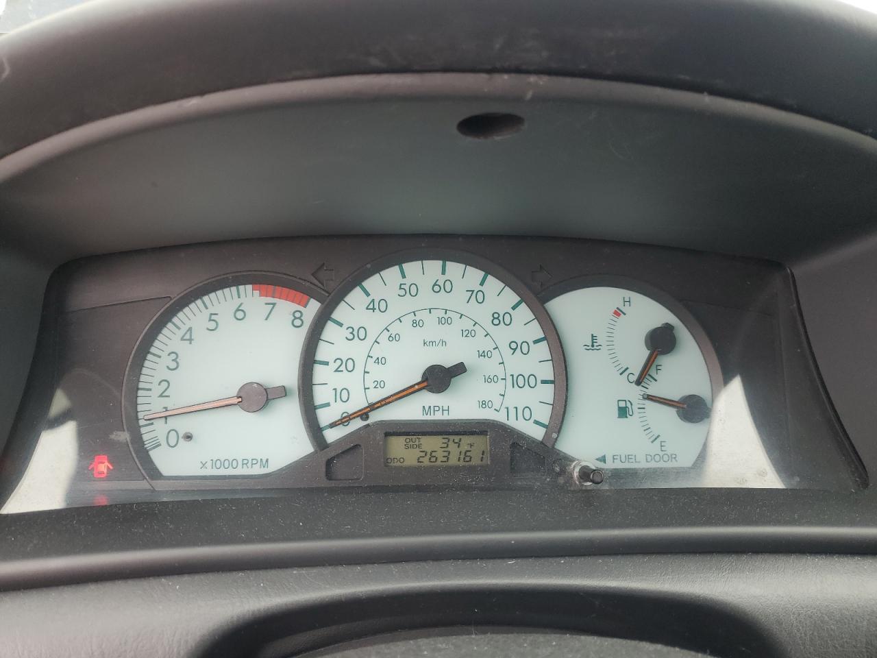 2004 Toyota Corolla - Image 9