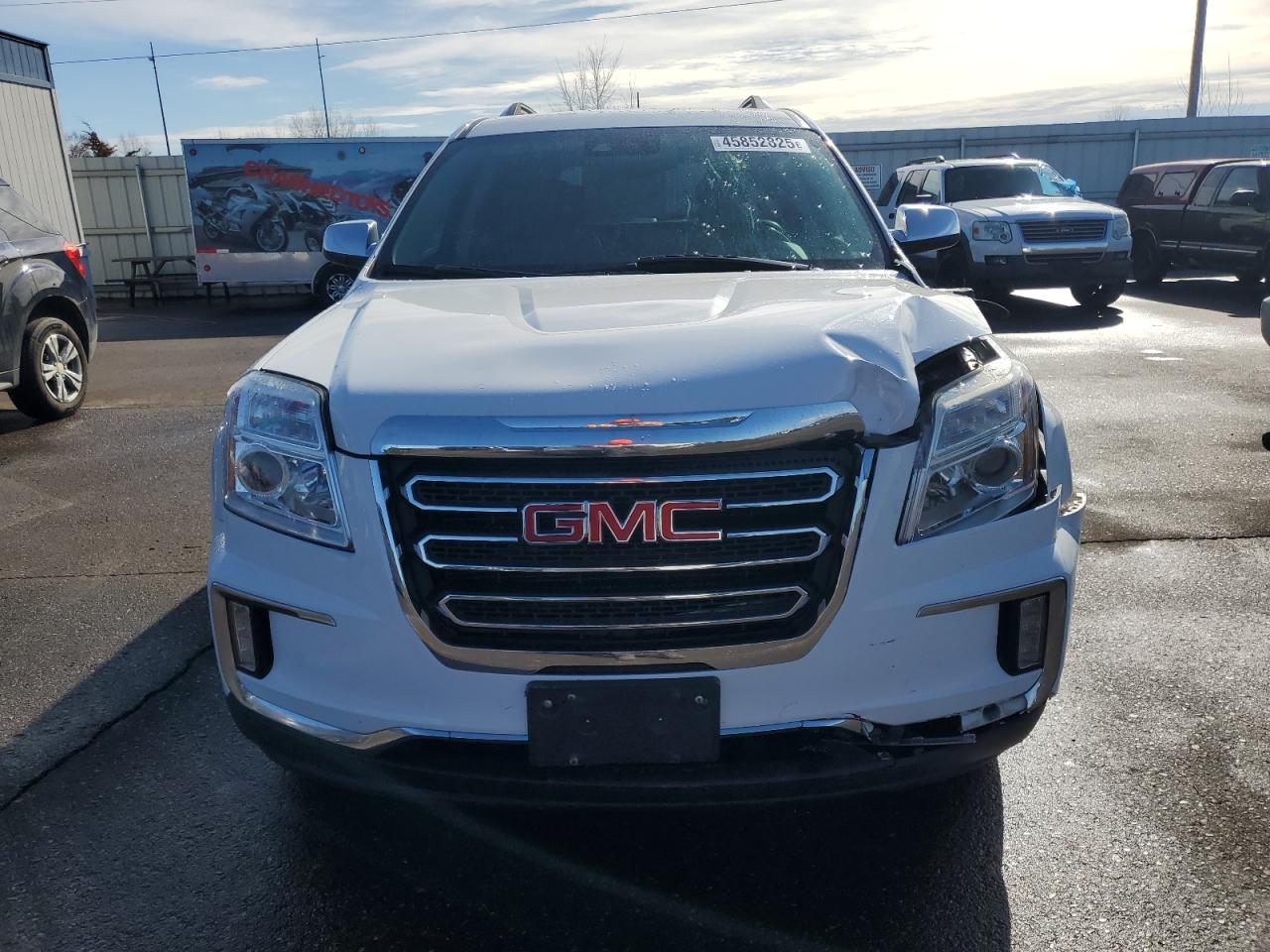 2016 GMC Terrain - Image 5