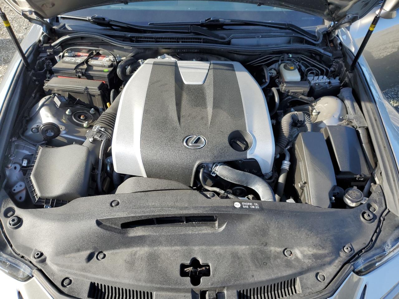 2017 Lexus IS - Image 11