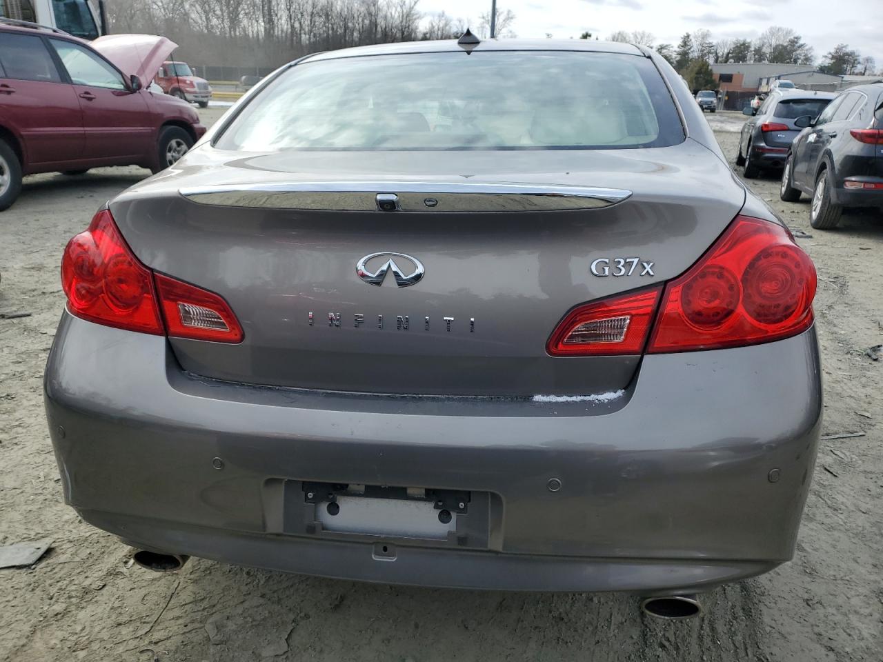 2011 Infiniti G - Image 6