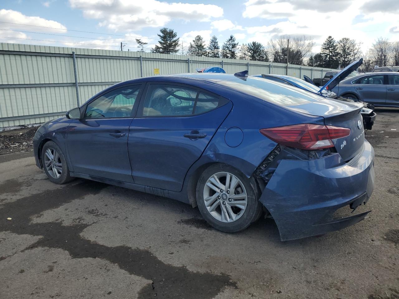 2020 Hyundai Elantra - Image 2
