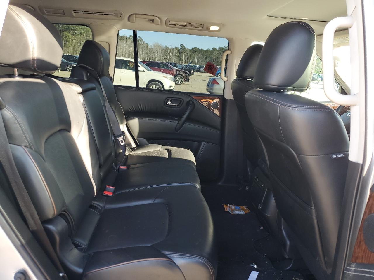 2019 Nissan Armada - Image 11