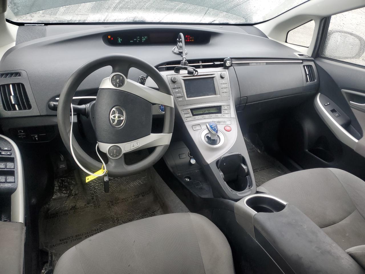 2014 Toyota Prius - Image 8