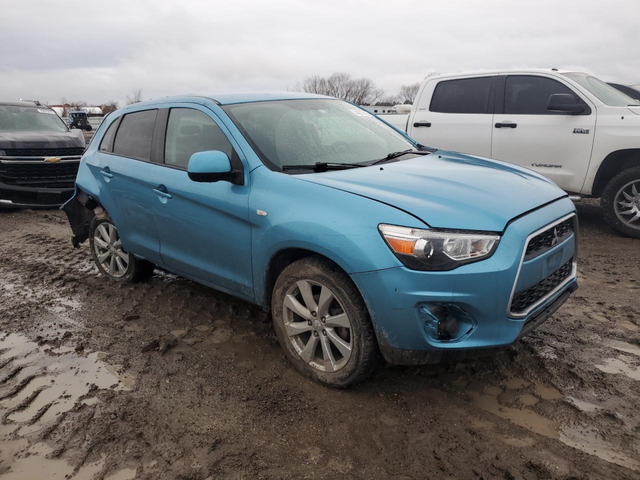 2014 Mitsubishi Outlander - Image 4