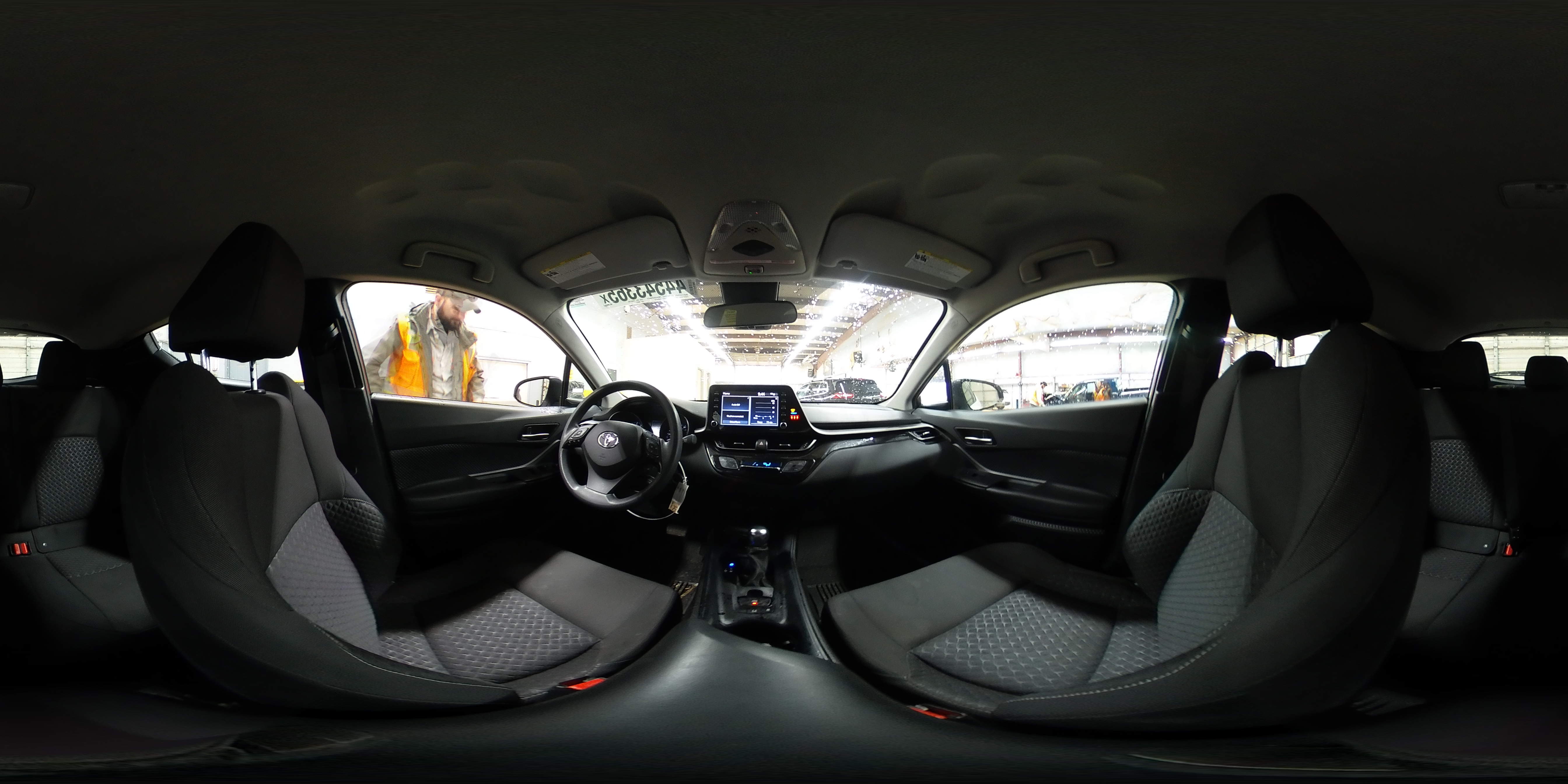 2021 Toyota C-HR - Image 14